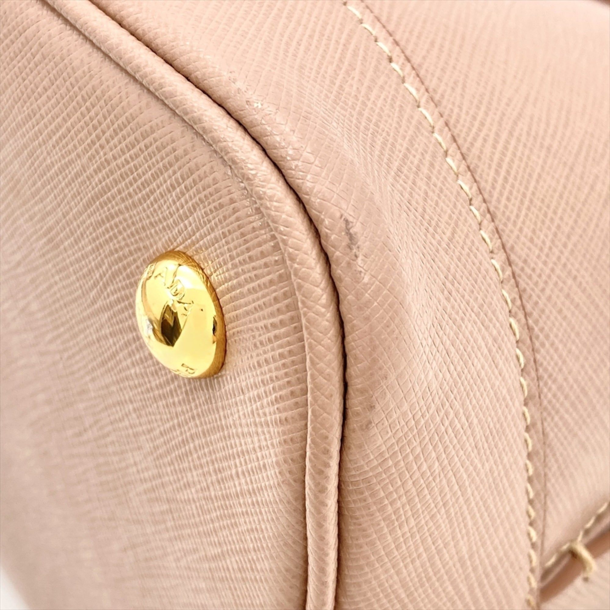 Prada Saffiano Pink Leather Handbag (Pre-Owned)