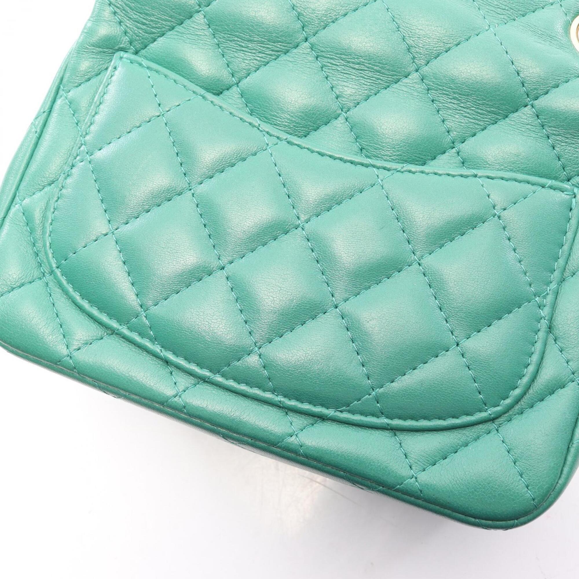 Chanel Green Leather Handbag Shoulder Bag (Pre-Owned)