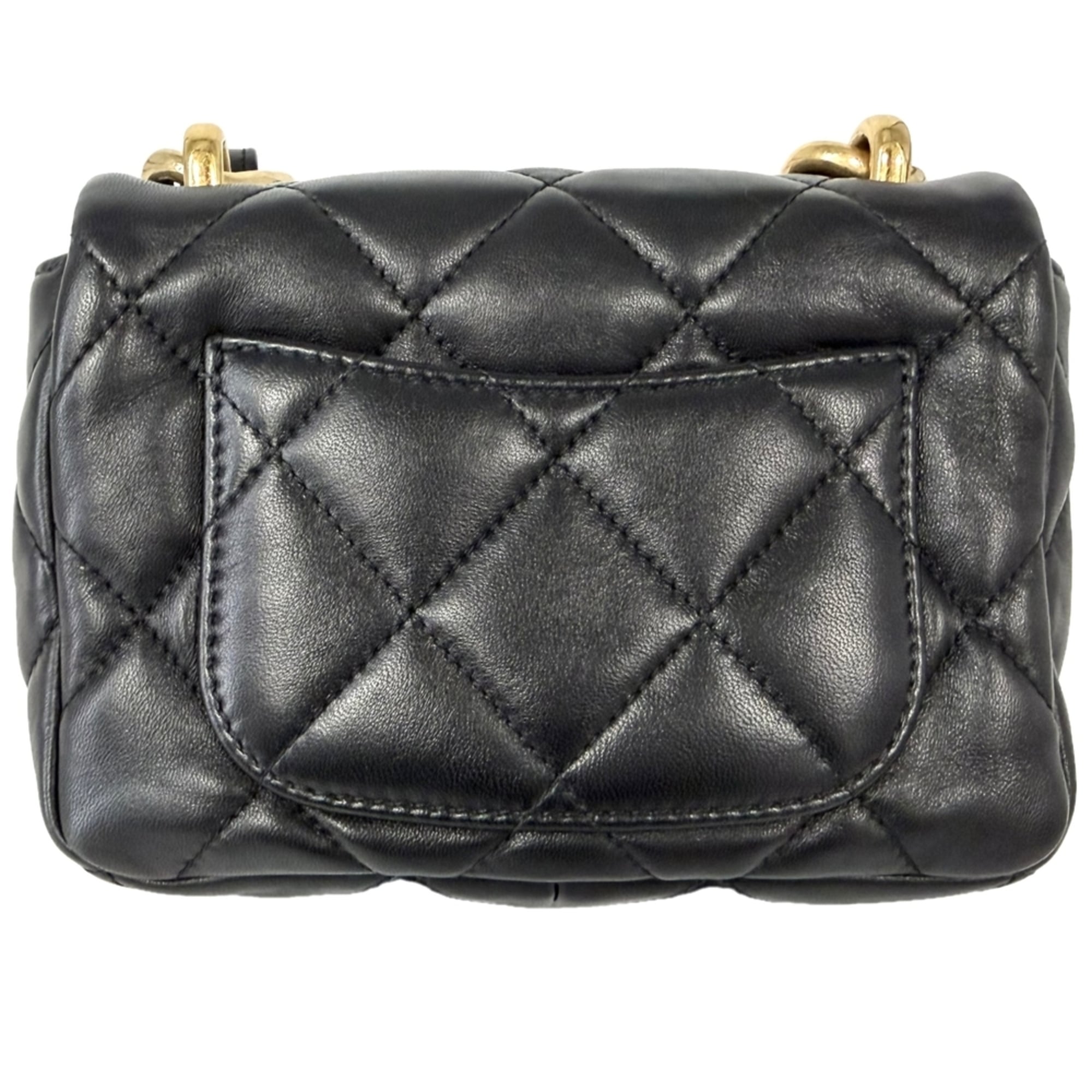Chanel Black Leather Shoulder Bag (Pre-Owned)