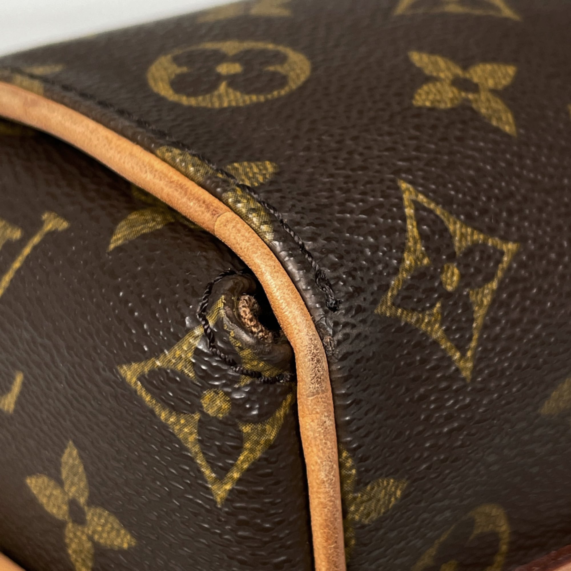 Louis Vuitton Brown Monogram Messenger Bag Shoulder Bag (Pre-Owned)