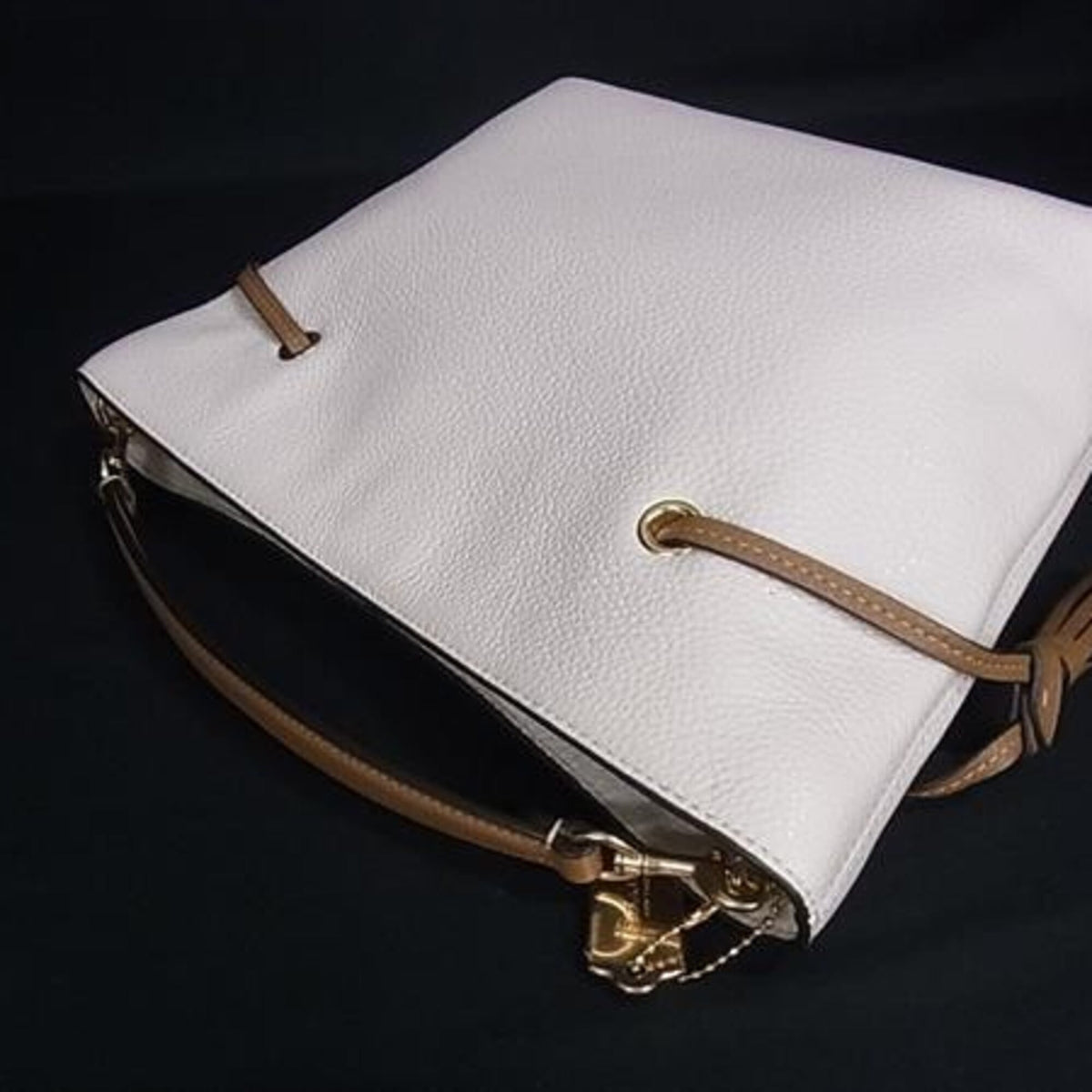 Coach White Leather Handbag Shoulder Bag (Pre-Owned)