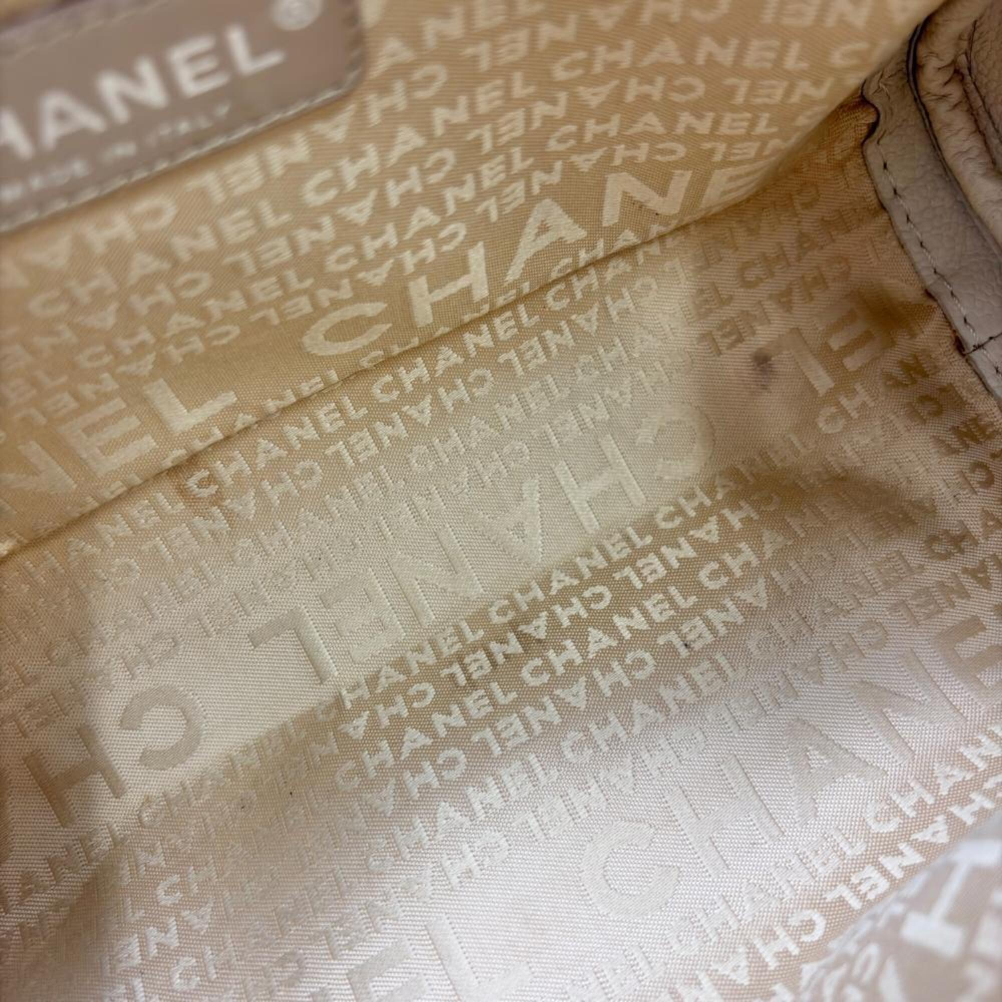 Chanel Beige Grained Calfskin Shoulder Bag (Pre-Owned)
