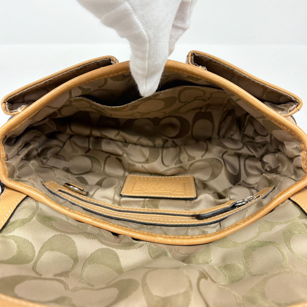 Coach Brown Leather Shoulder Bag (Pre-Owned)