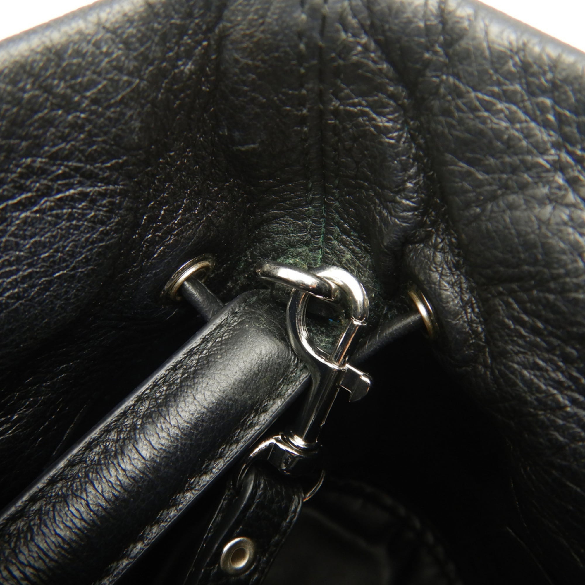 Balenciaga Black Leather Shoulder Bag (Pre-Owned)