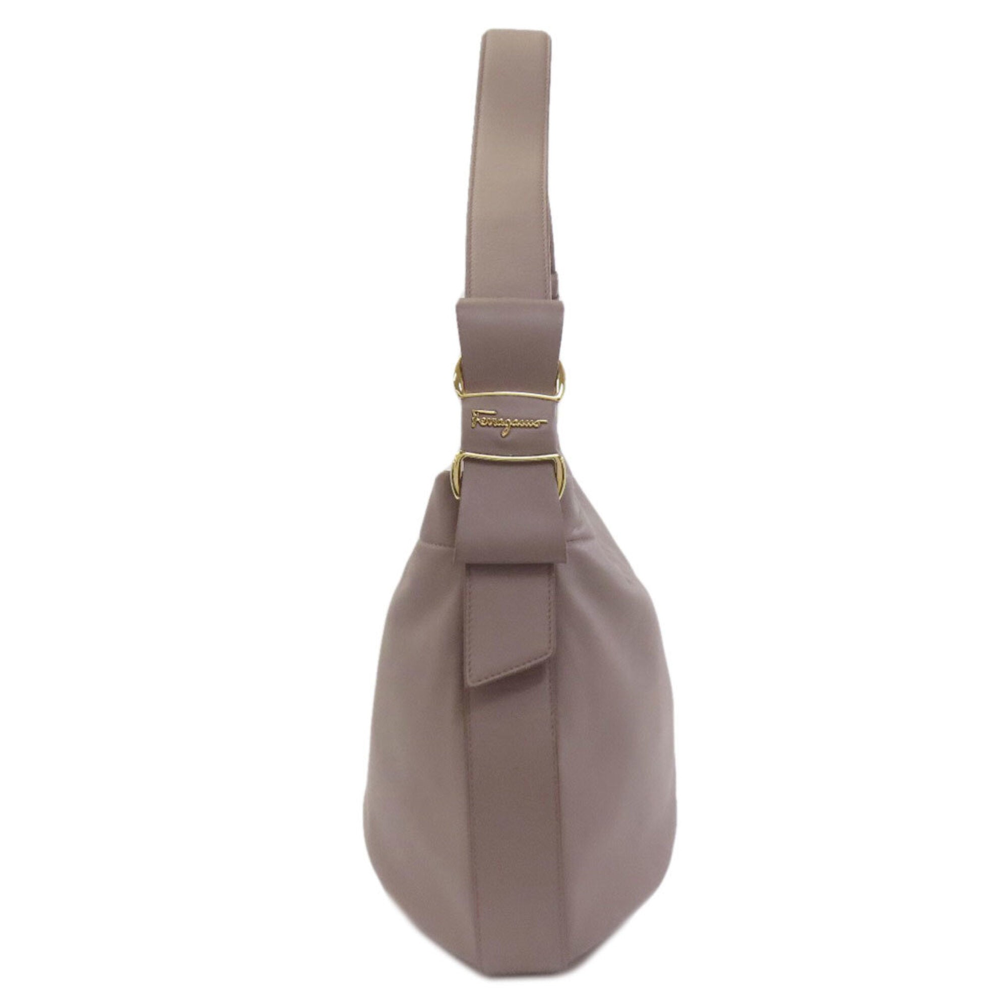 Salvatore Ferragamo Grayish Leather Shoulder Bag (Pre-Owned)