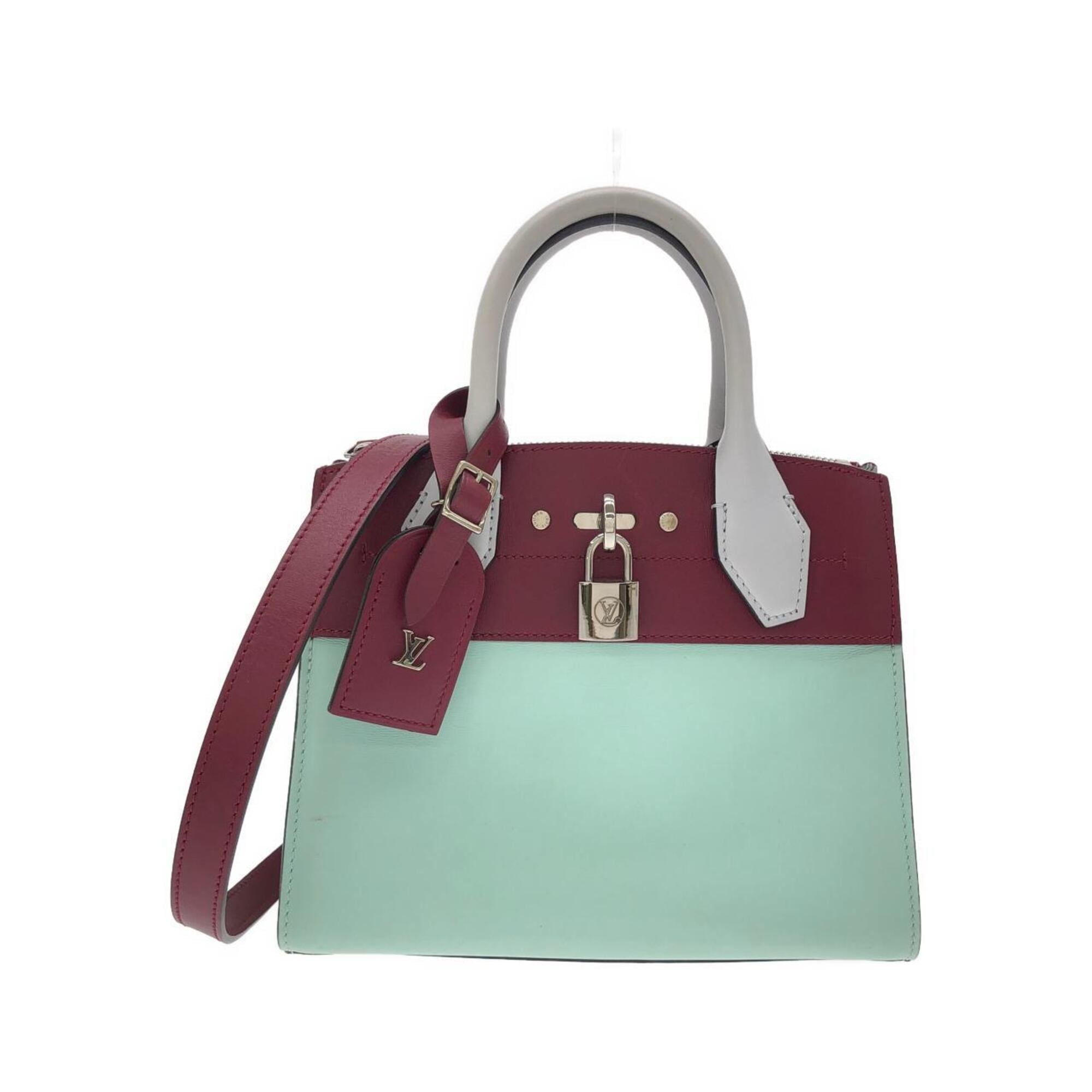 Louis Vuitton Green Silver Leather Handbag (Pre-Owned)