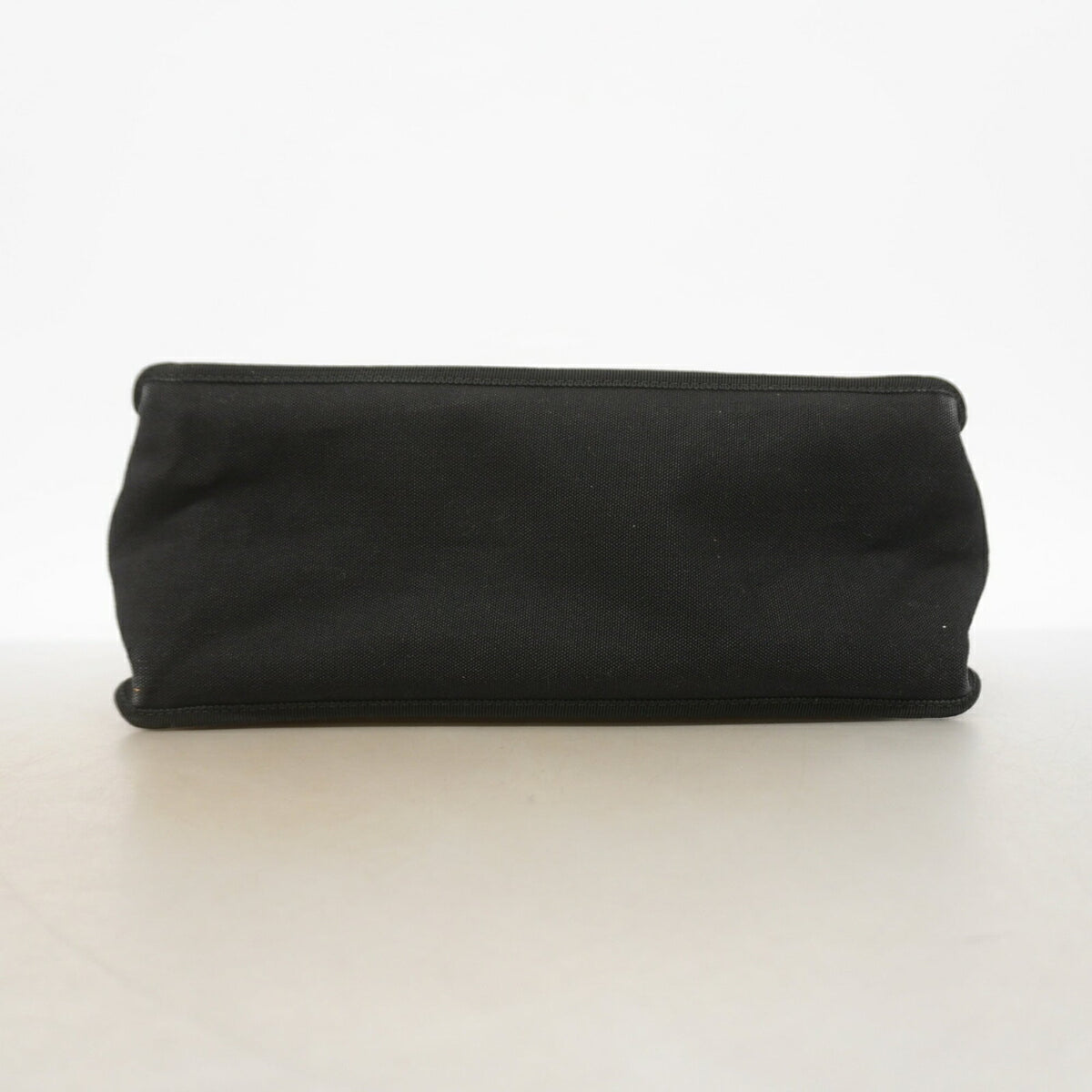 Chanel Black White Canvas Tote Bag (Pre-Owned)