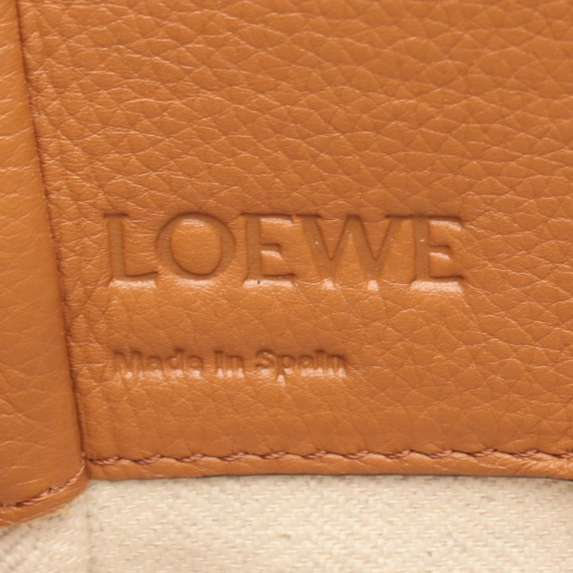 Loewe Brown Leather Handbag (Pre-Owned)