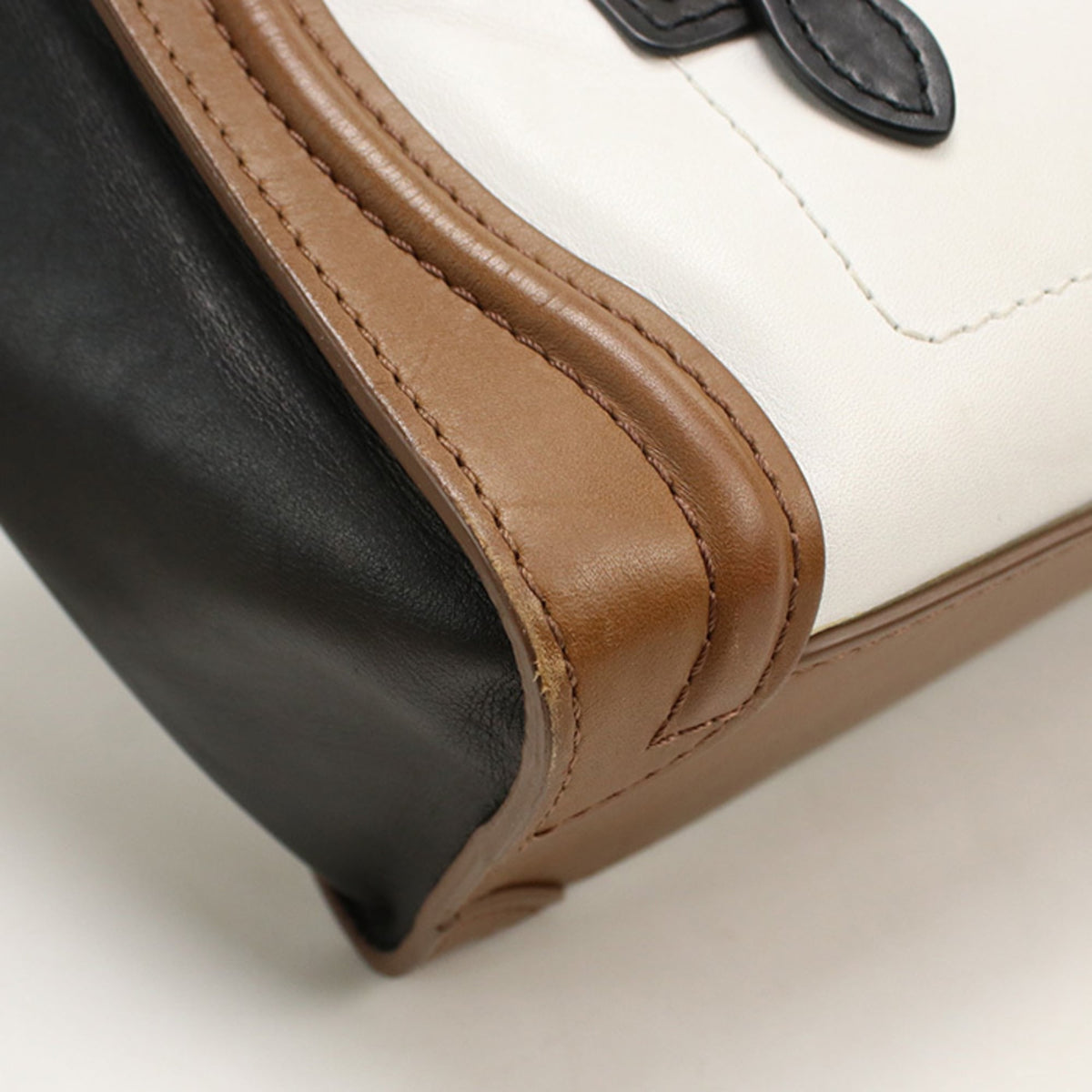Celine Brown Leather Handbag (Pre-Owned)