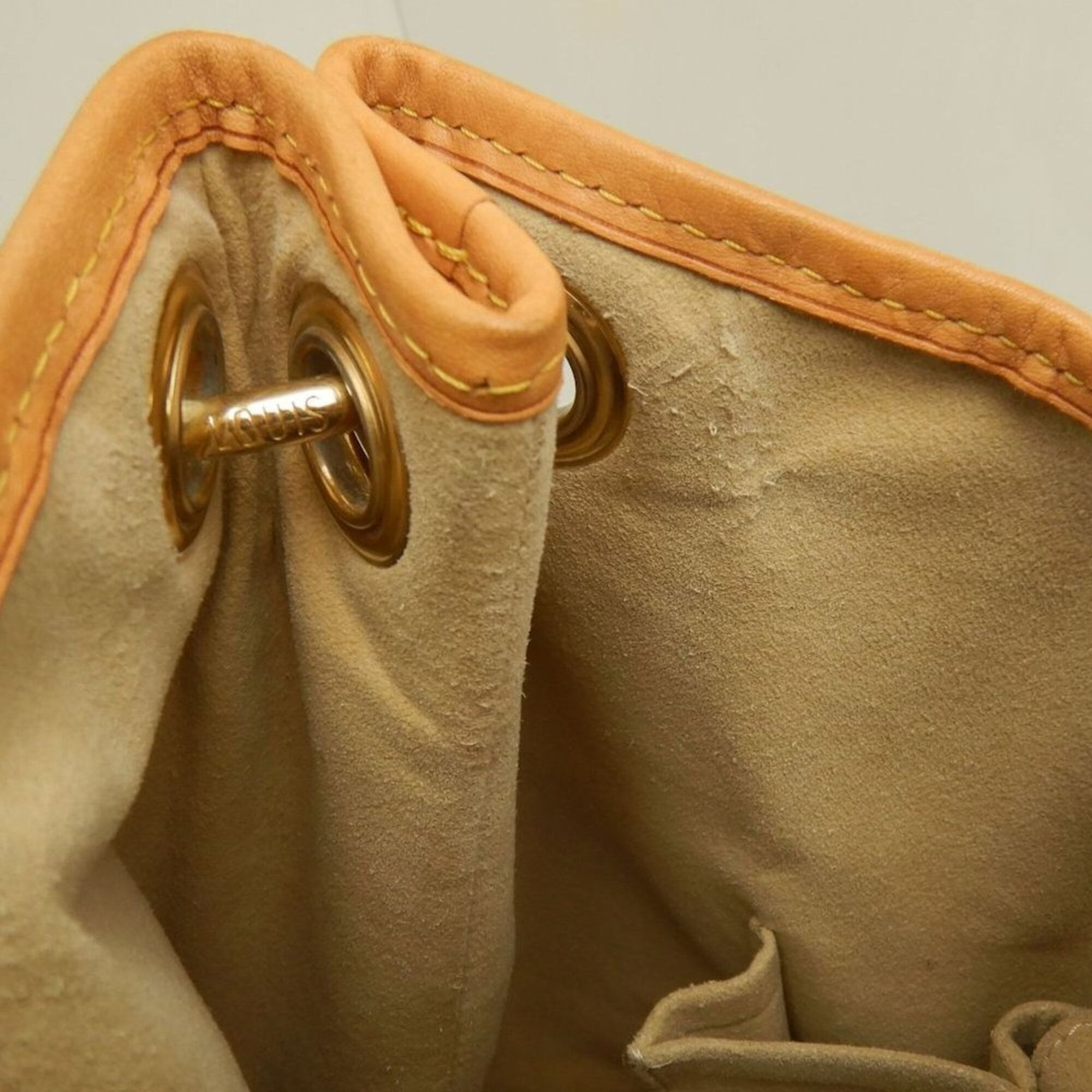 Louis Vuitton Brown Monogram Shoulder Bag (Pre-Owned)