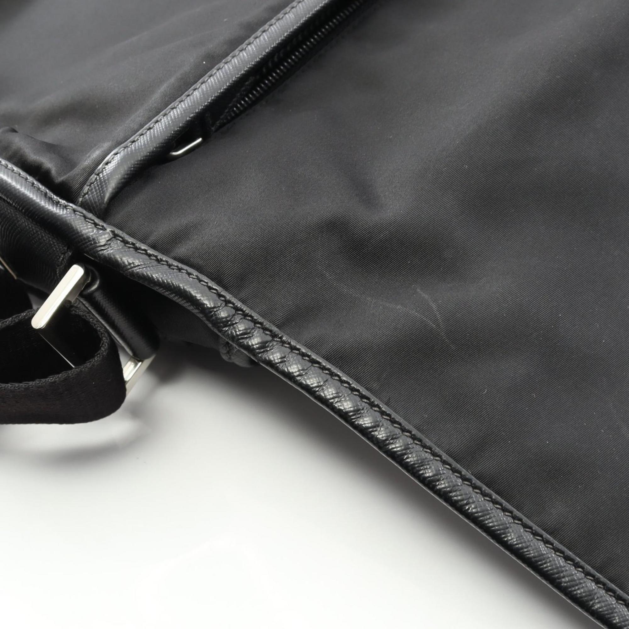 Prada Black Nylon Saffiano Triangle Shoulder Bag (Pre-Owned)