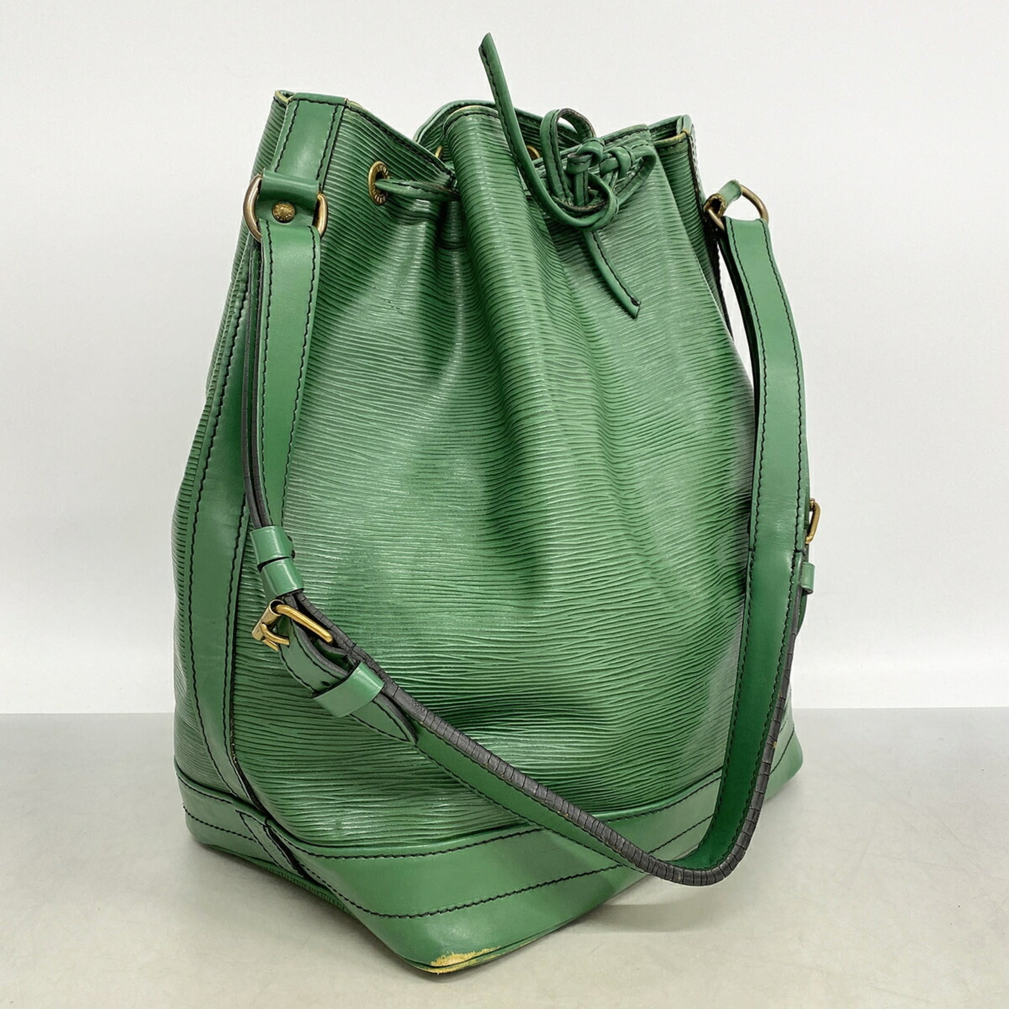Louis Vuitton Borneo Green Shoulder Bag (Pre-Owned)