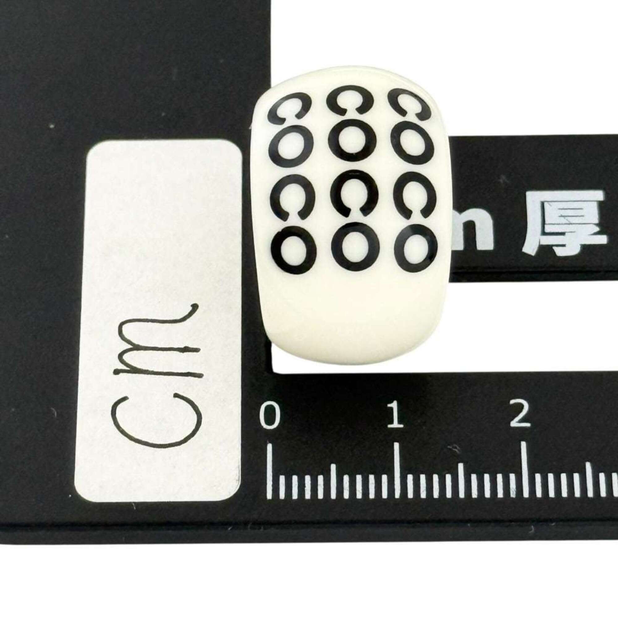 Chanel Plastic Band Ring (Pre-Owned)