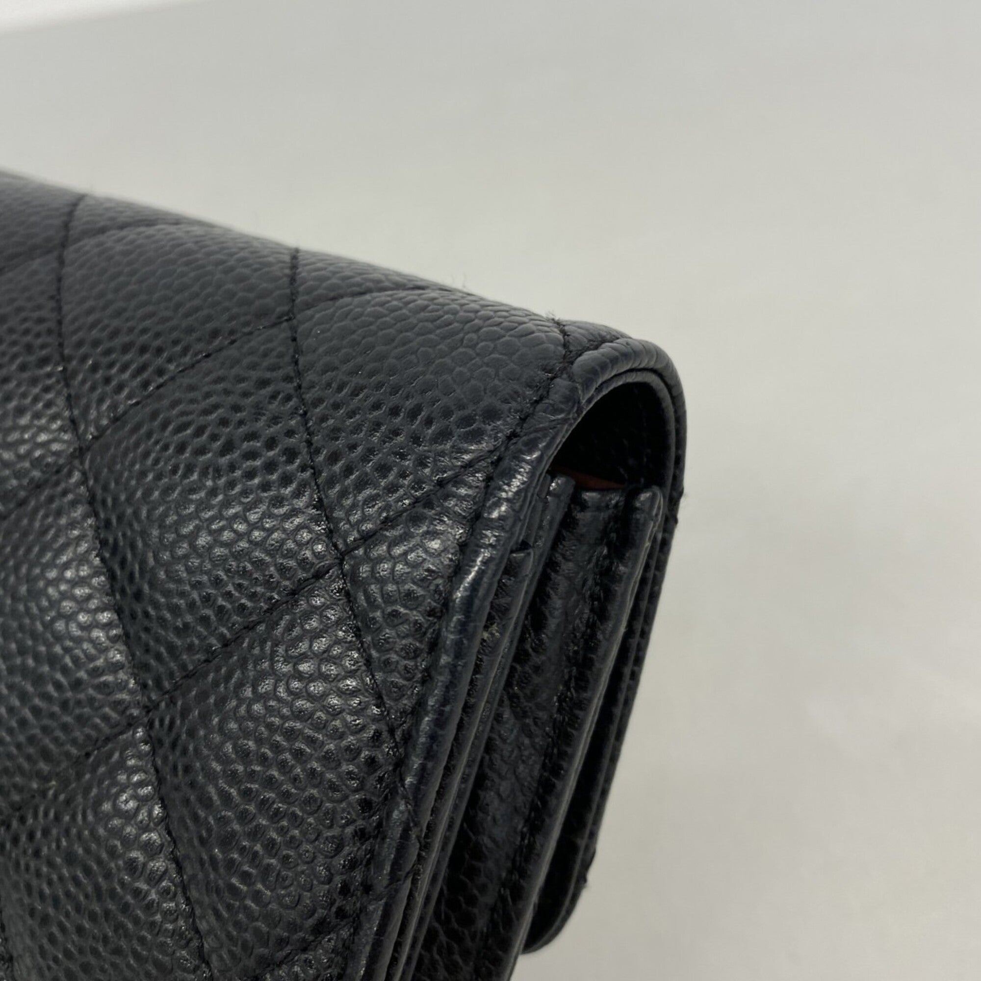 Chanel Black Grained Calfskin Long Wallet (Bi-Fold) (Pre-Owned)