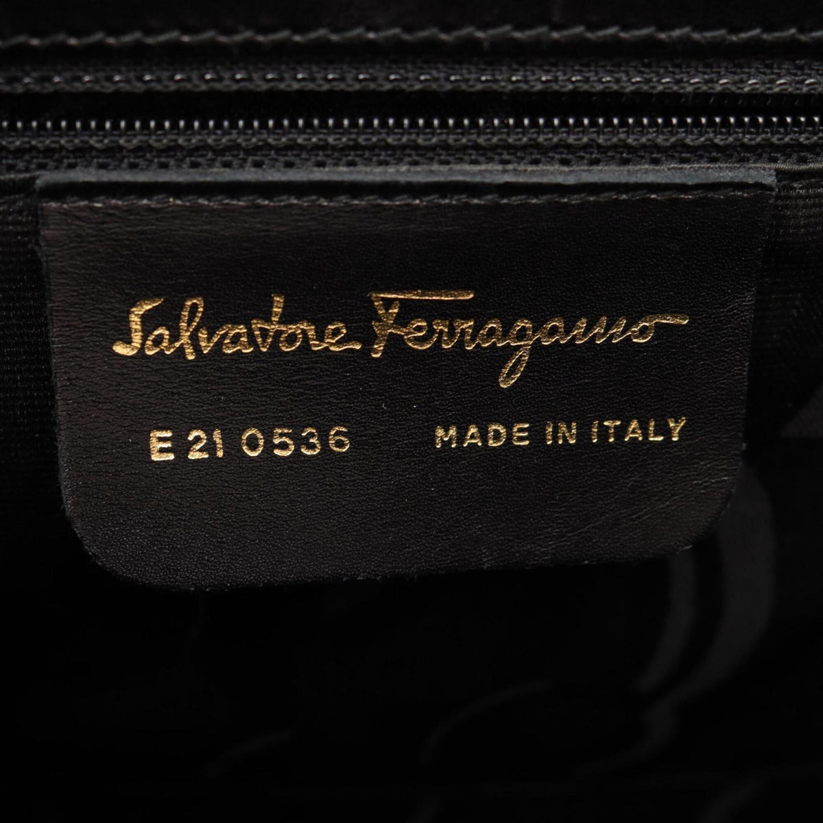 Salvatore Ferragamo Black Leather Handbag (Pre-Owned)