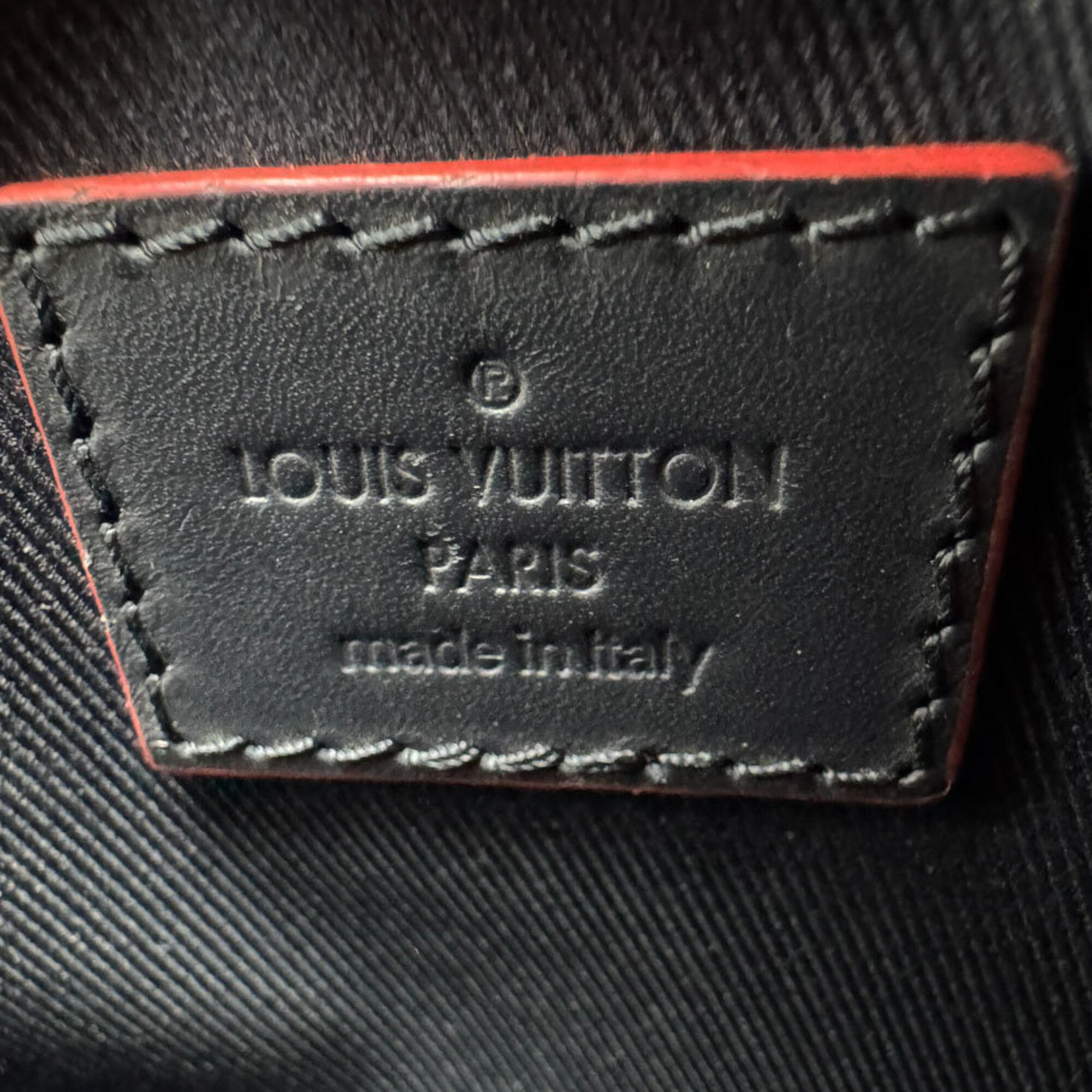 Louis Vuitton Navy Shoulder Bag (Pre-Owned)