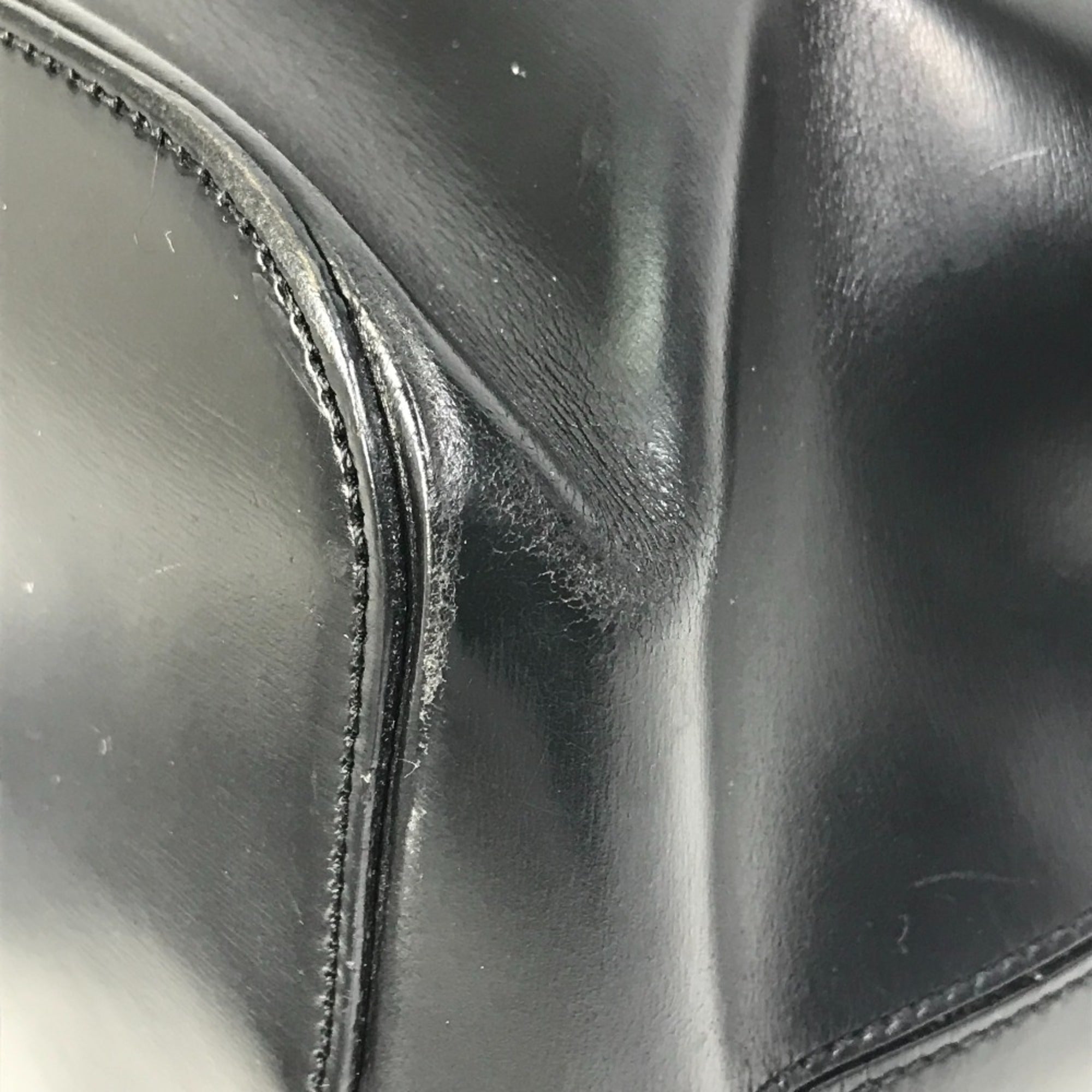 Cartier Black Leather Shoulder Bag (Pre-Owned)
