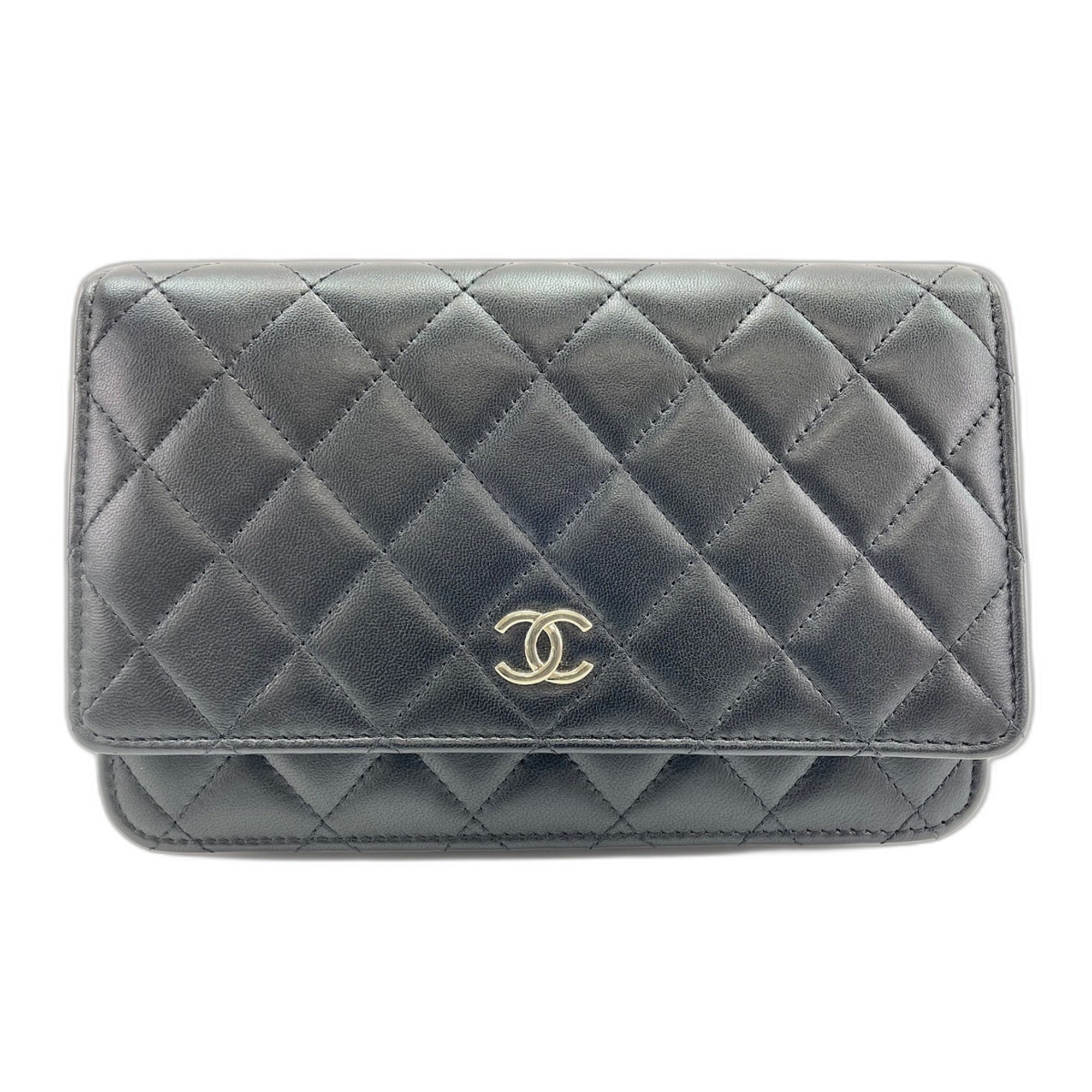 Chanel Black Shoulder Bag (Pre-Owned)