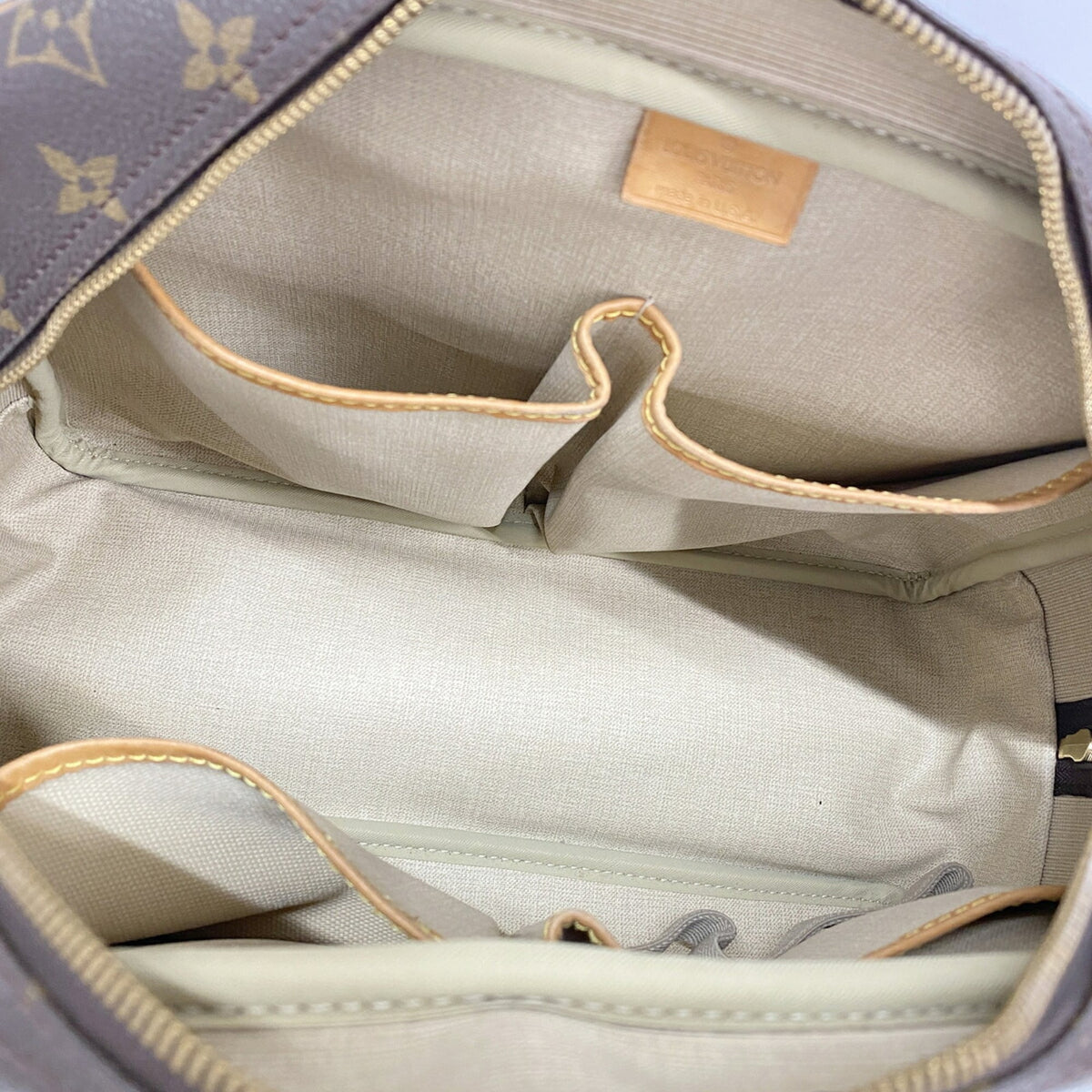Louis Vuitton Brown Handbag (Pre-Owned)