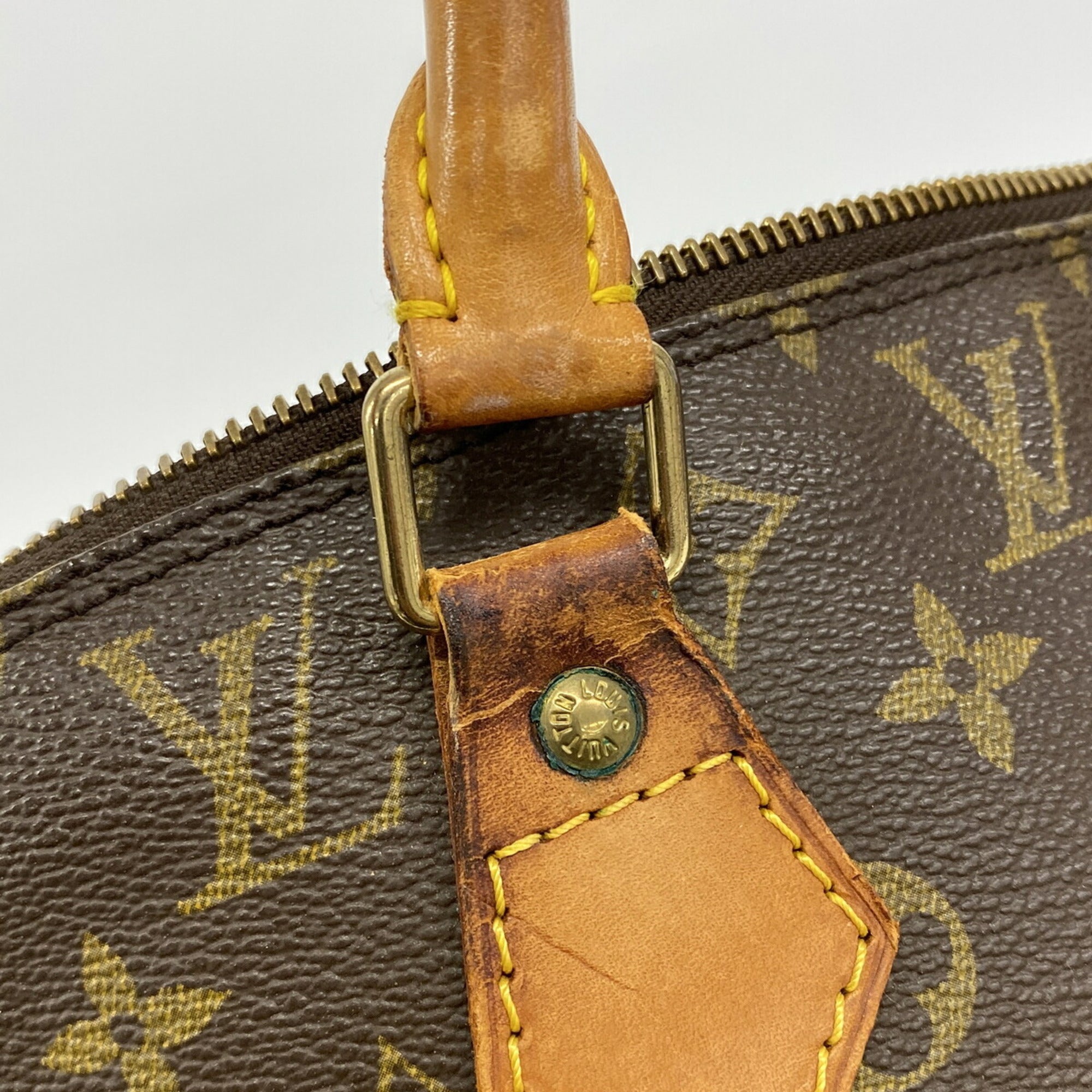 Louis Vuitton Brown Handbag (Pre-Owned)