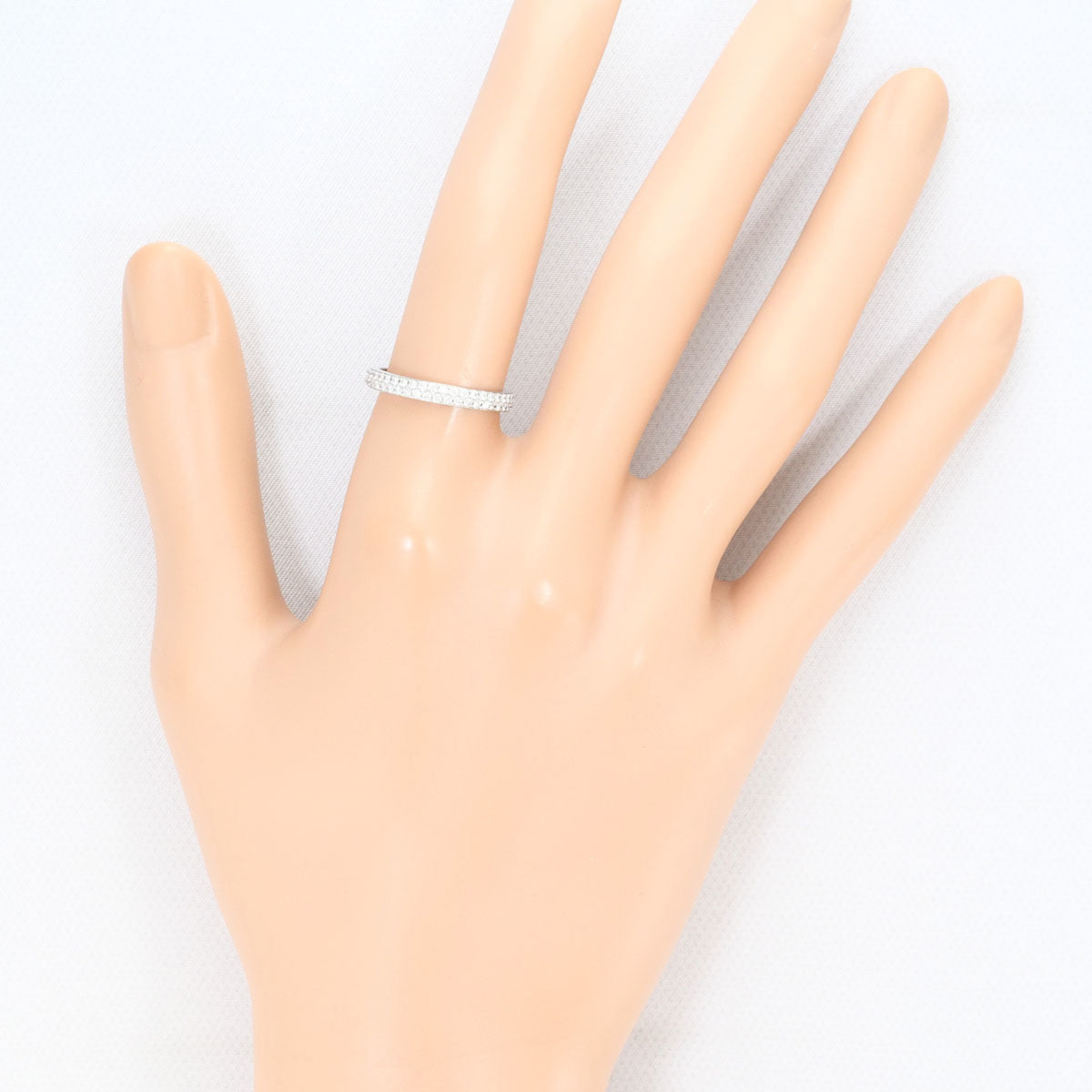 Unbranded White Gold White Gold (18K) Band Ring (Pre-Owned)