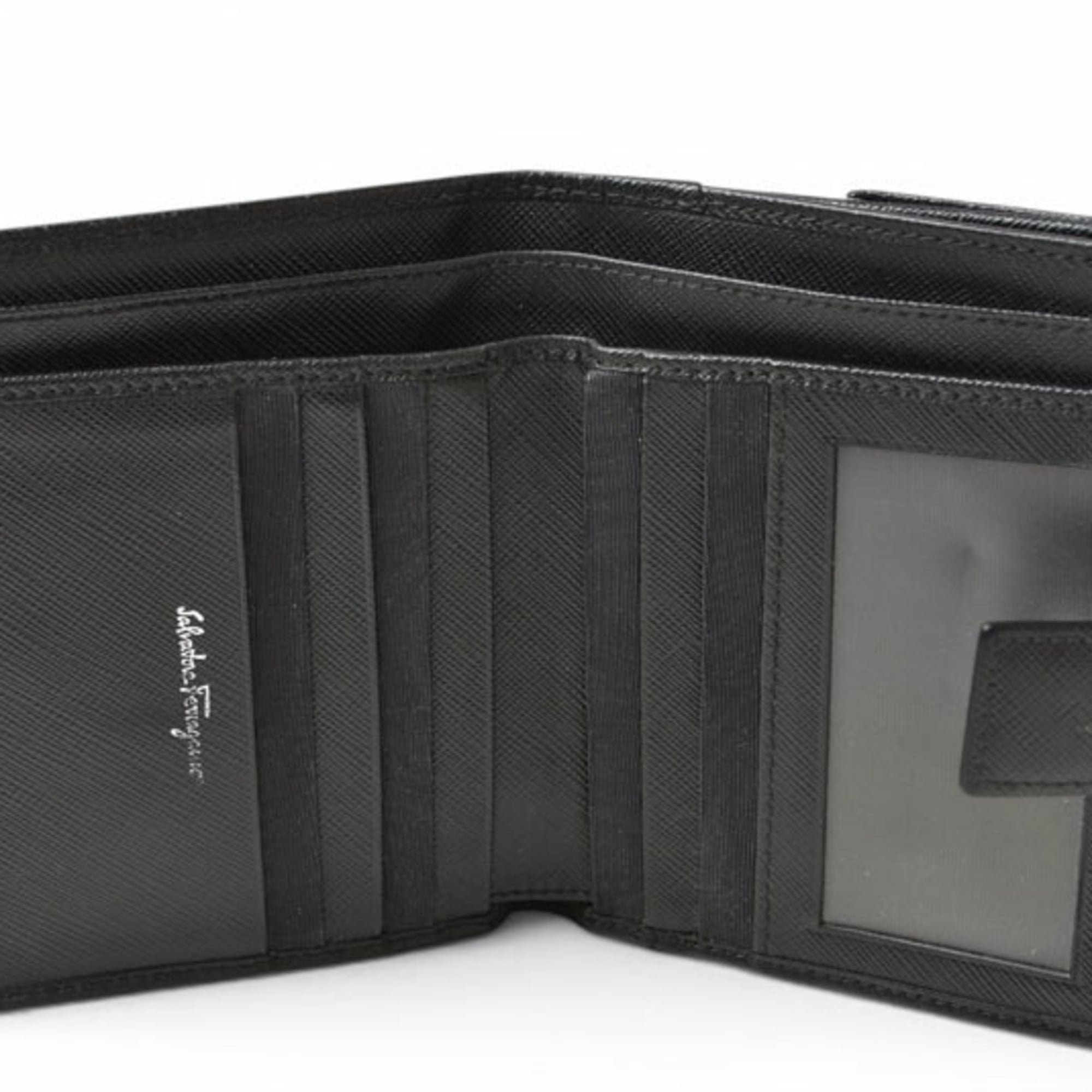 Salvatore Ferragamo Gancini Black Leather Wallet (Bi-Fold) (Pre-Owned)