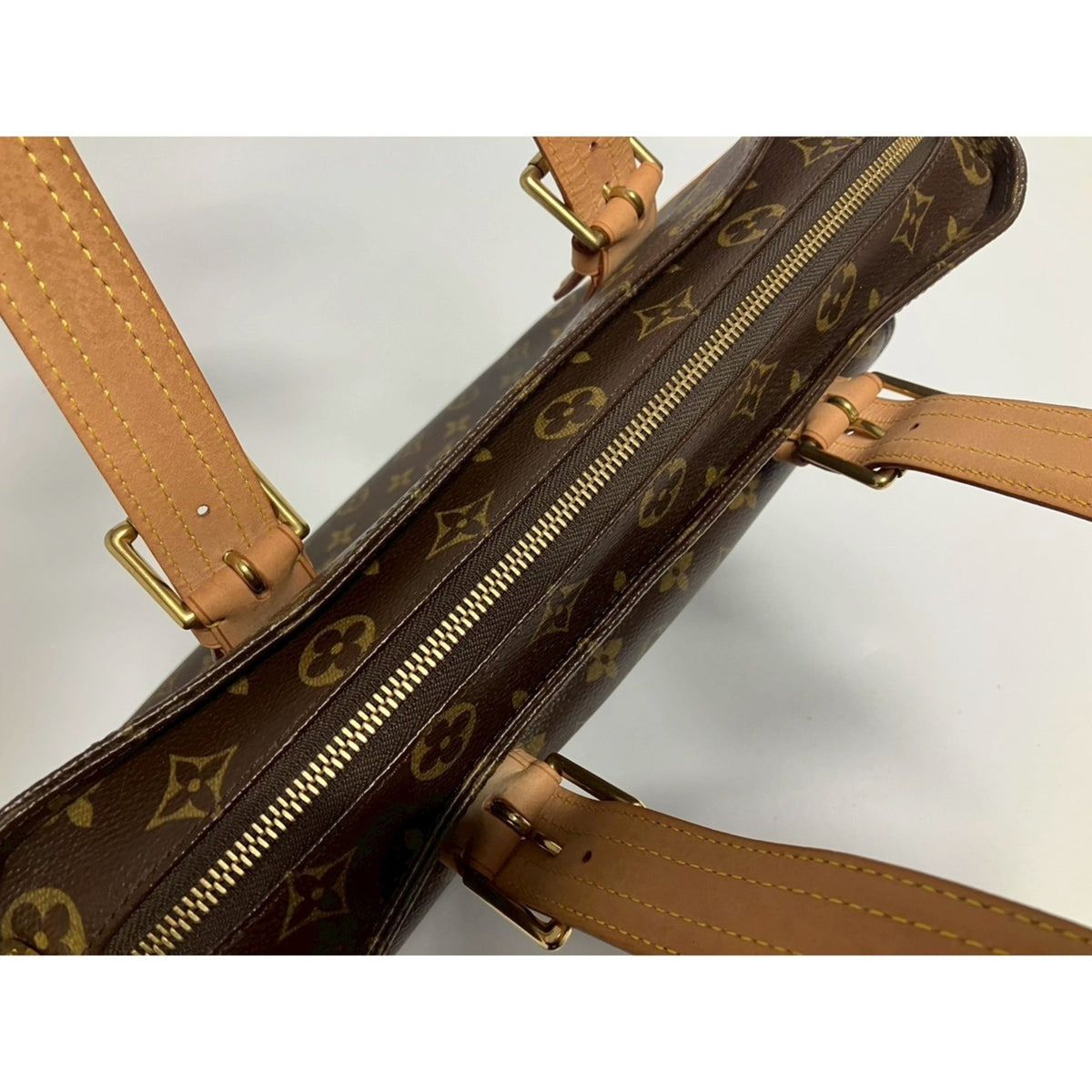 Louis Vuitton Brown Handbag (Pre-Owned)
