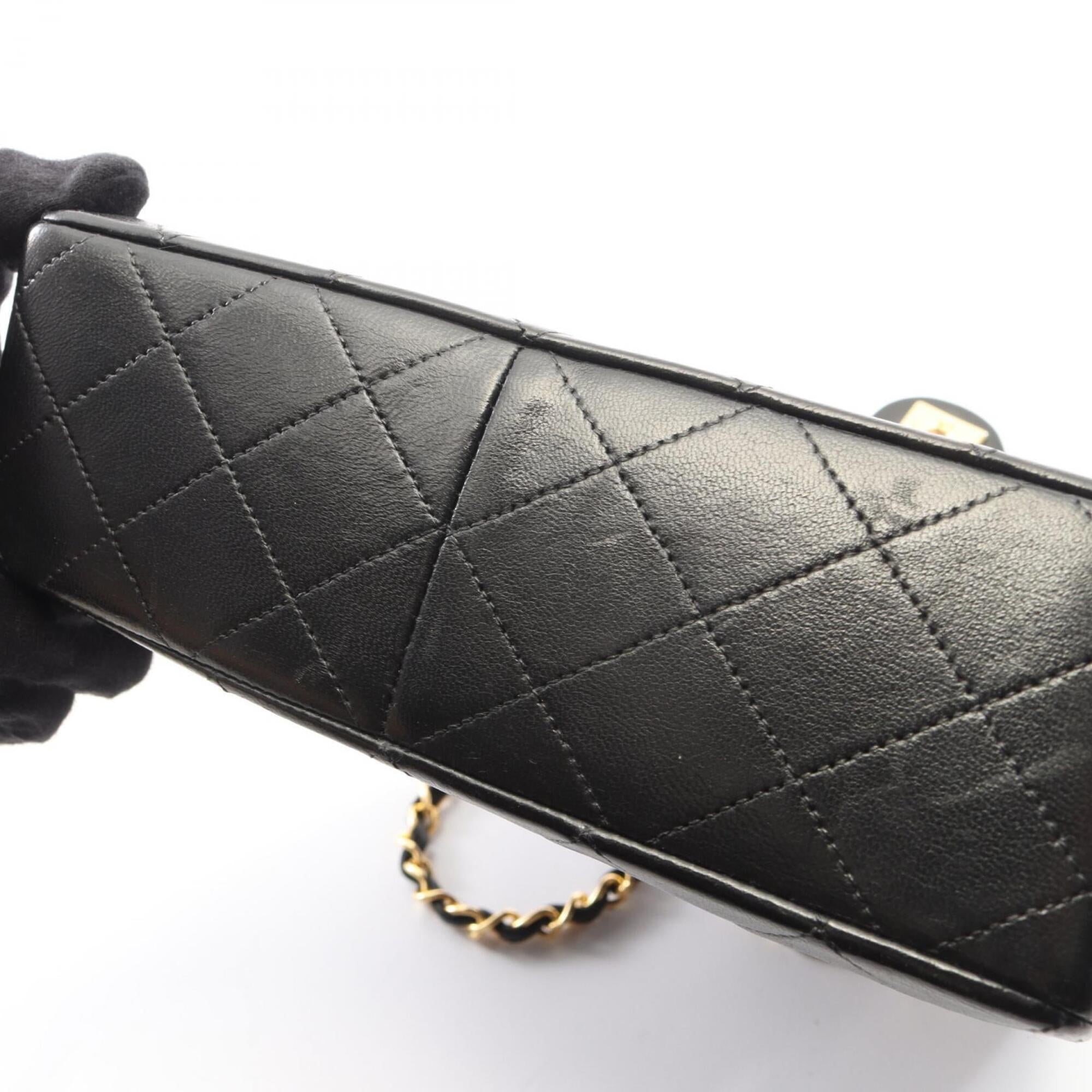 Chanel Black Leather Handbag Shoulder Bag (Pre-Owned)