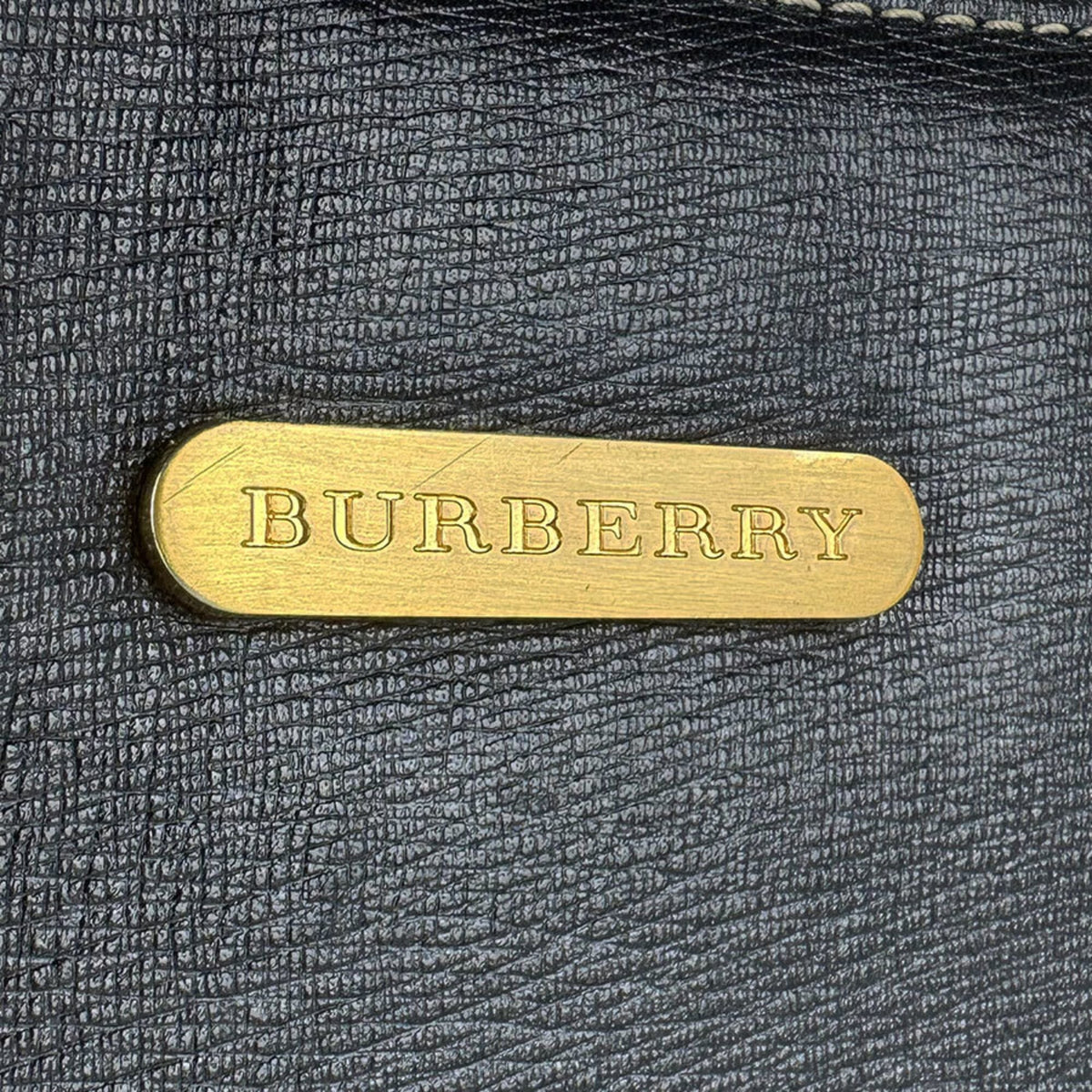 Burberry Black Leather Shoulder Bag (Pre-Owned)