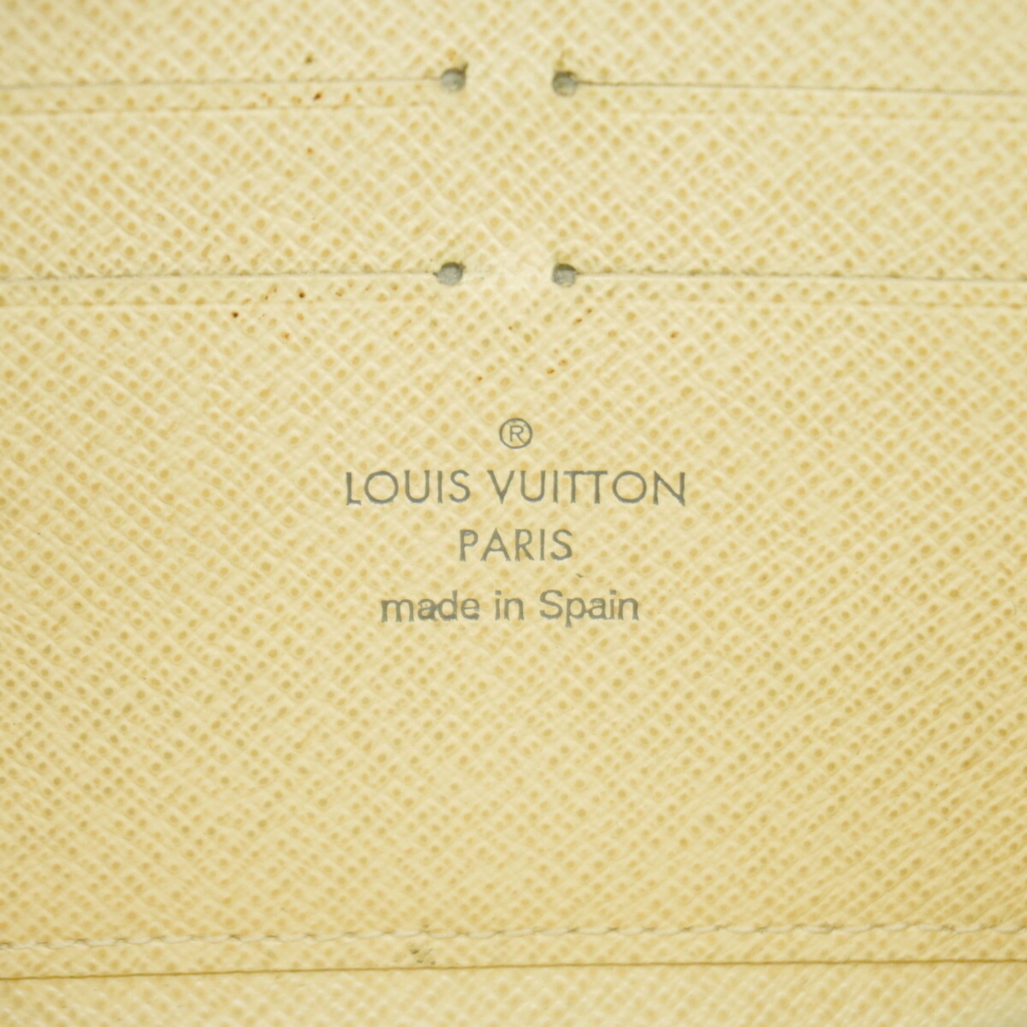 Louis Vuitton White Long Wallet (Bi-Fold) (Pre-Owned)