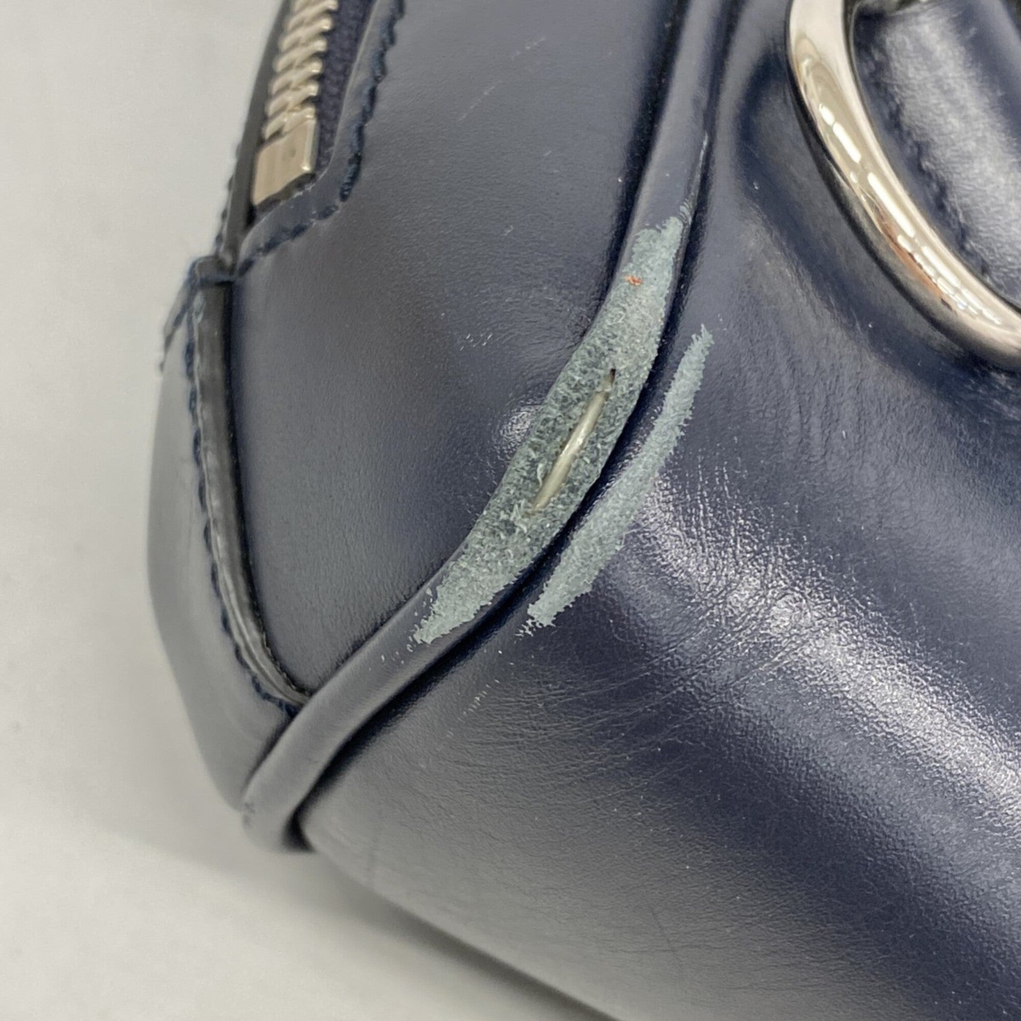 Gucci Navy Leather Sling Bag (Pre-Owned)