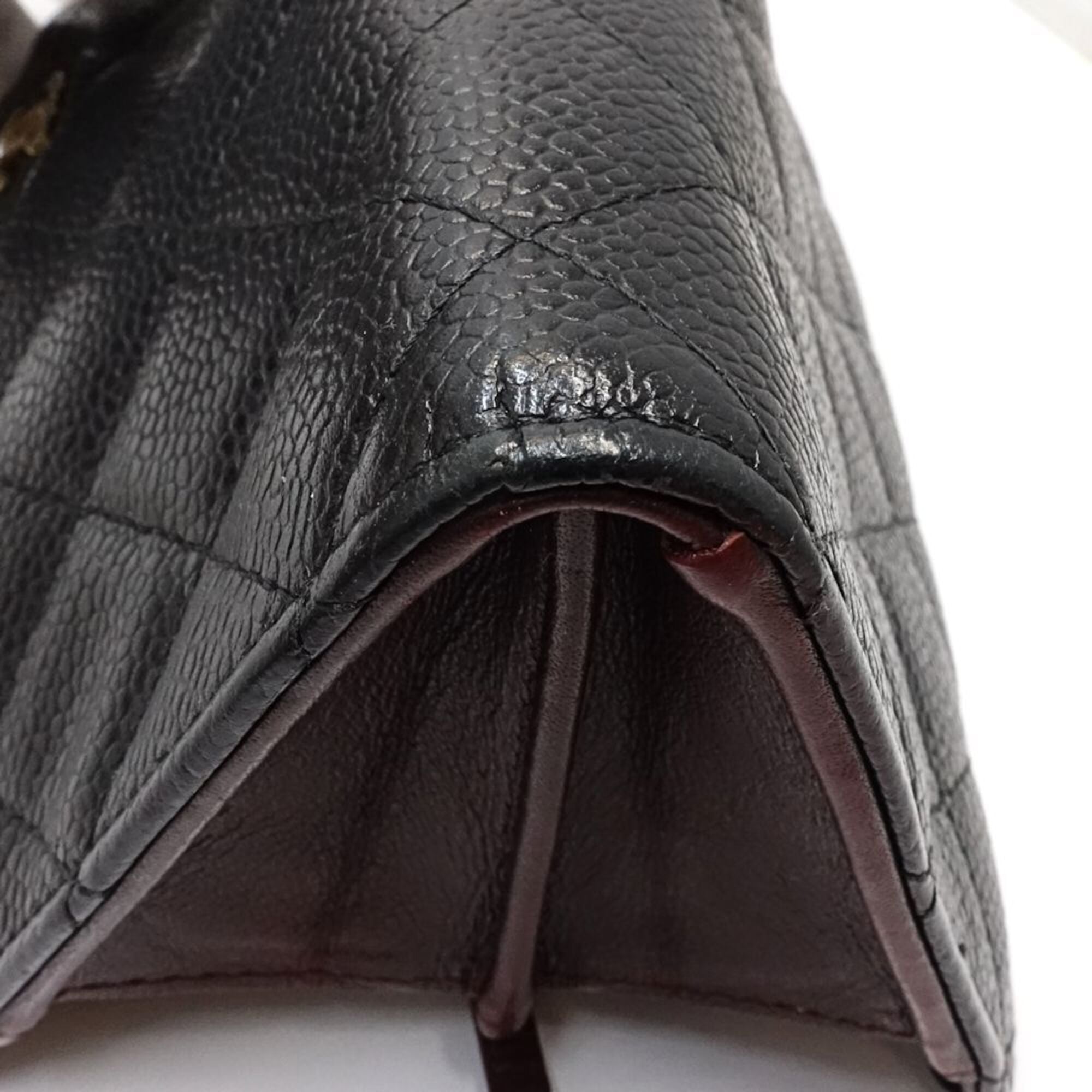 Chanel Matelasse Black Grained Calfskin Long Wallet (Bi-Fold) (Pre-Owned)