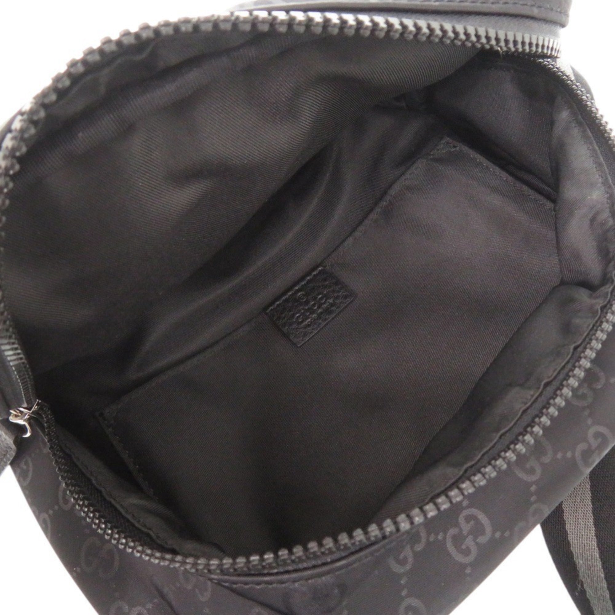 Gucci Black Nylon Shoulder Bag (Pre-Owned)