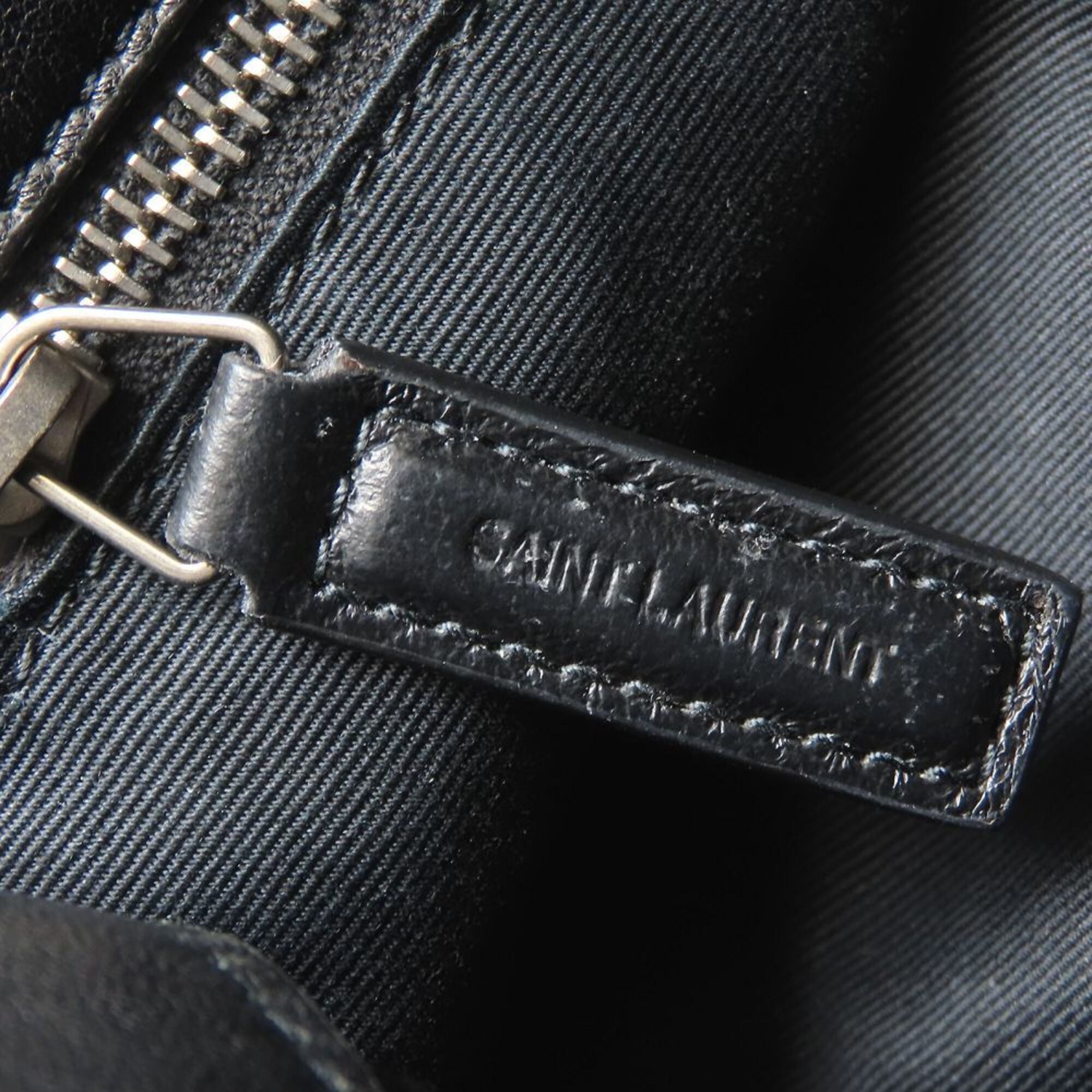Yves Saint Laurent Black Shoulder Bag (Pre-Owned)