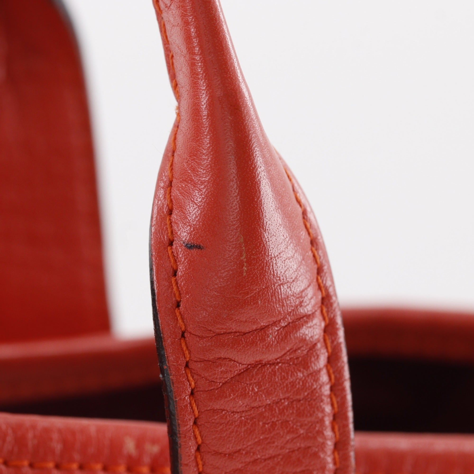 Loewe Red Color Leather Tote Bag (Pre-Owned)
