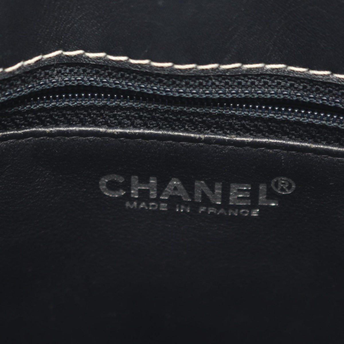 Chanel Navy Leather Handbag Tote Bag (Pre-Owned)
