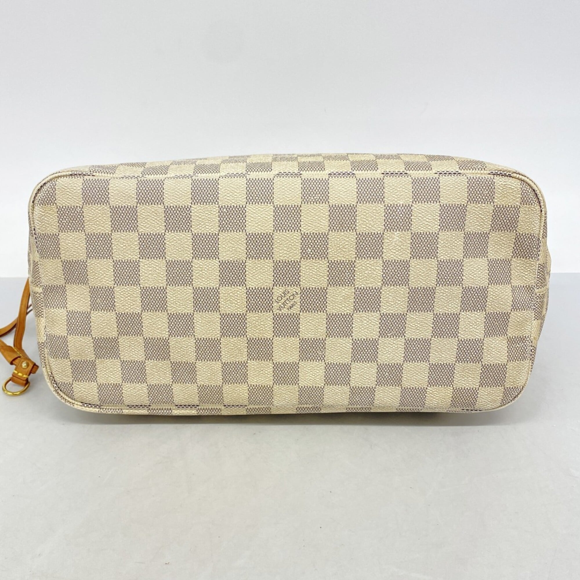 Louis Vuitton White Tote Bag (Pre-Owned)