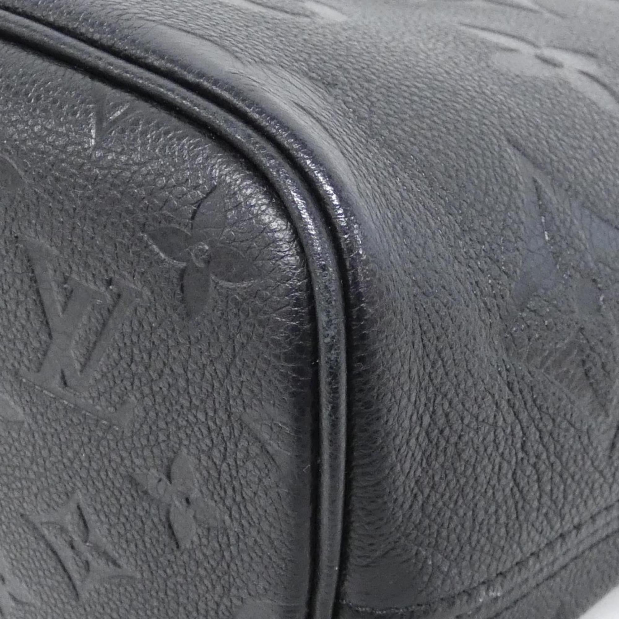 Louis Vuitton Black Leather Handbag (Pre-Owned)