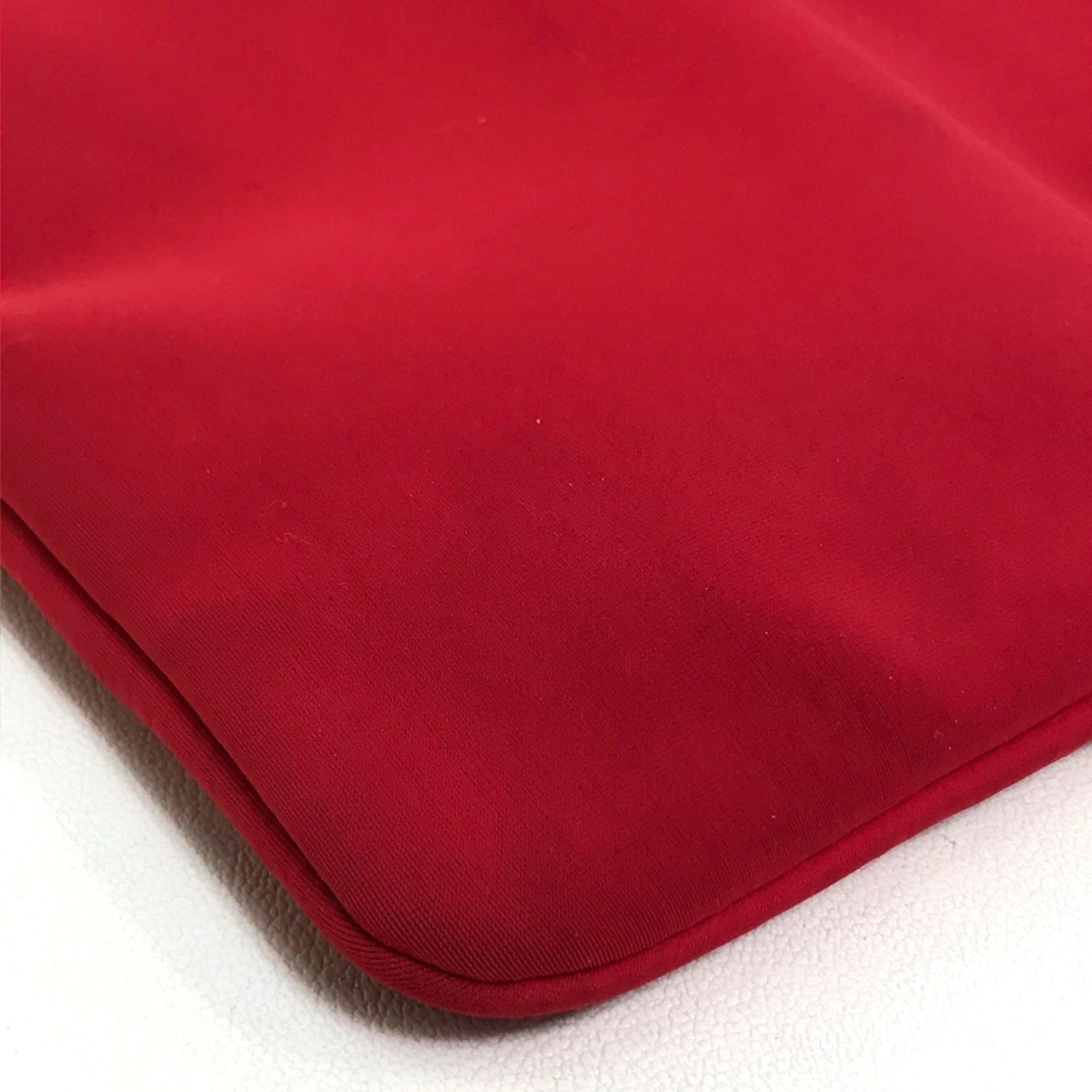 Hermes Red Color Polyamide Clutch Bag Pouch (Pre-Owned)