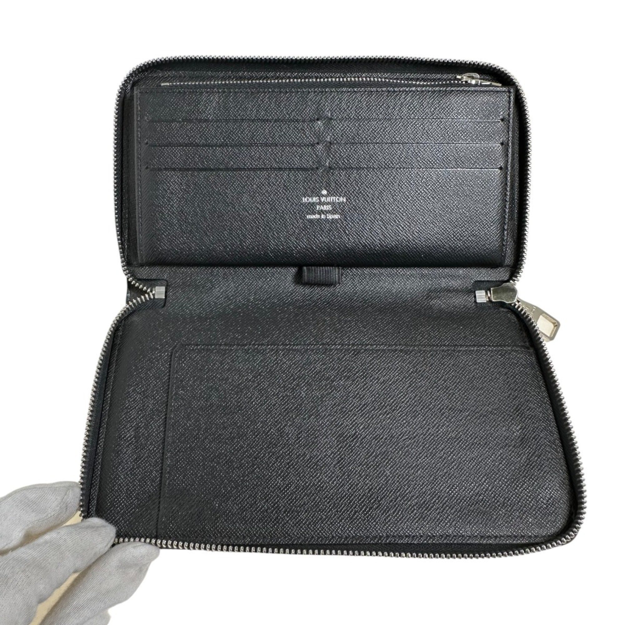 Louis Vuitton Black Damier Graphite Long Wallet (Bi-Fold) (Pre-Owned)