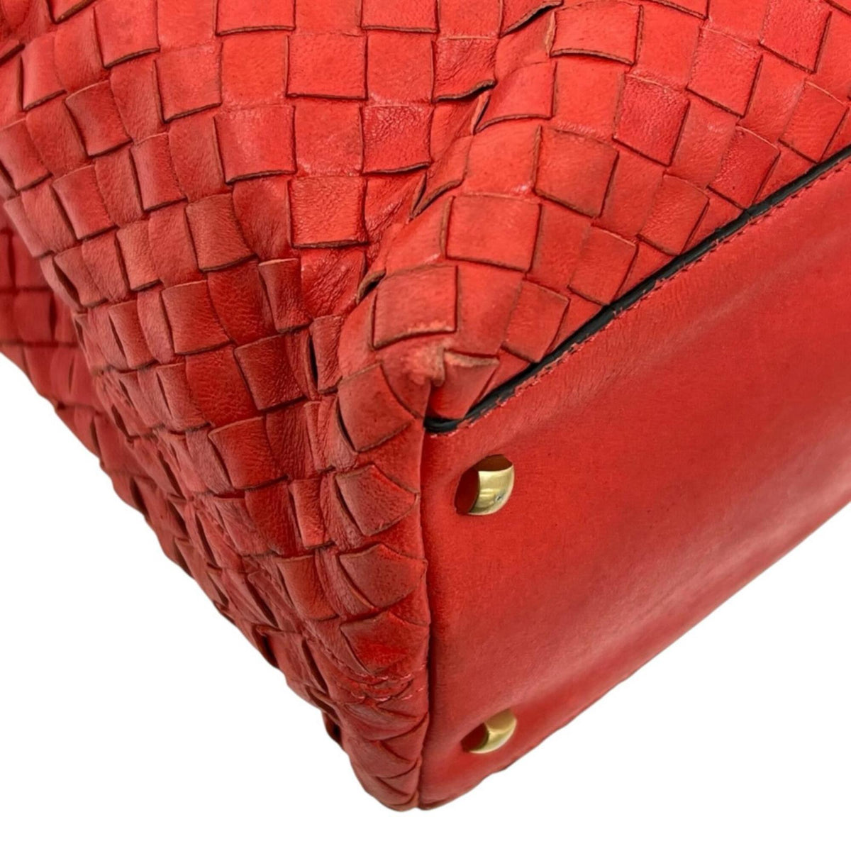 Bottega Veneta Red Color Leather Handbag (Pre-Owned)