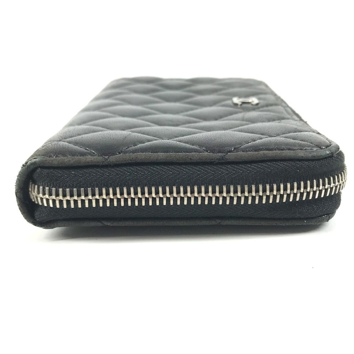 Chanel Matelasse Black Leather Long Wallet (Bi-Fold) (Pre-Owned)