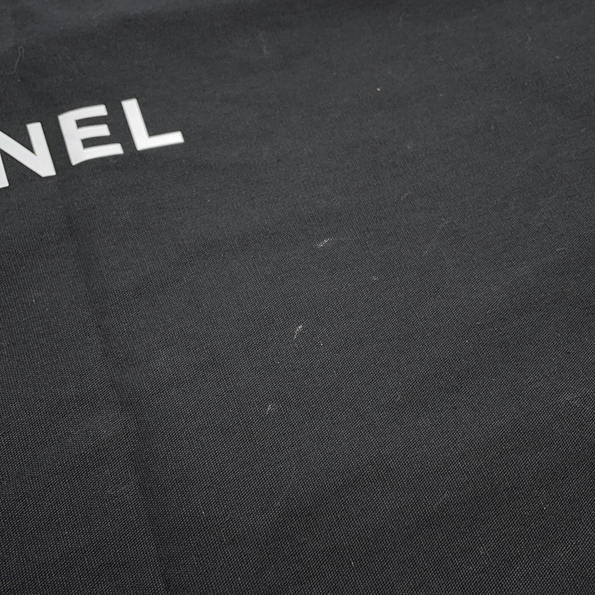 Chanel Black Leather Shoulder Bag (Pre-Owned)