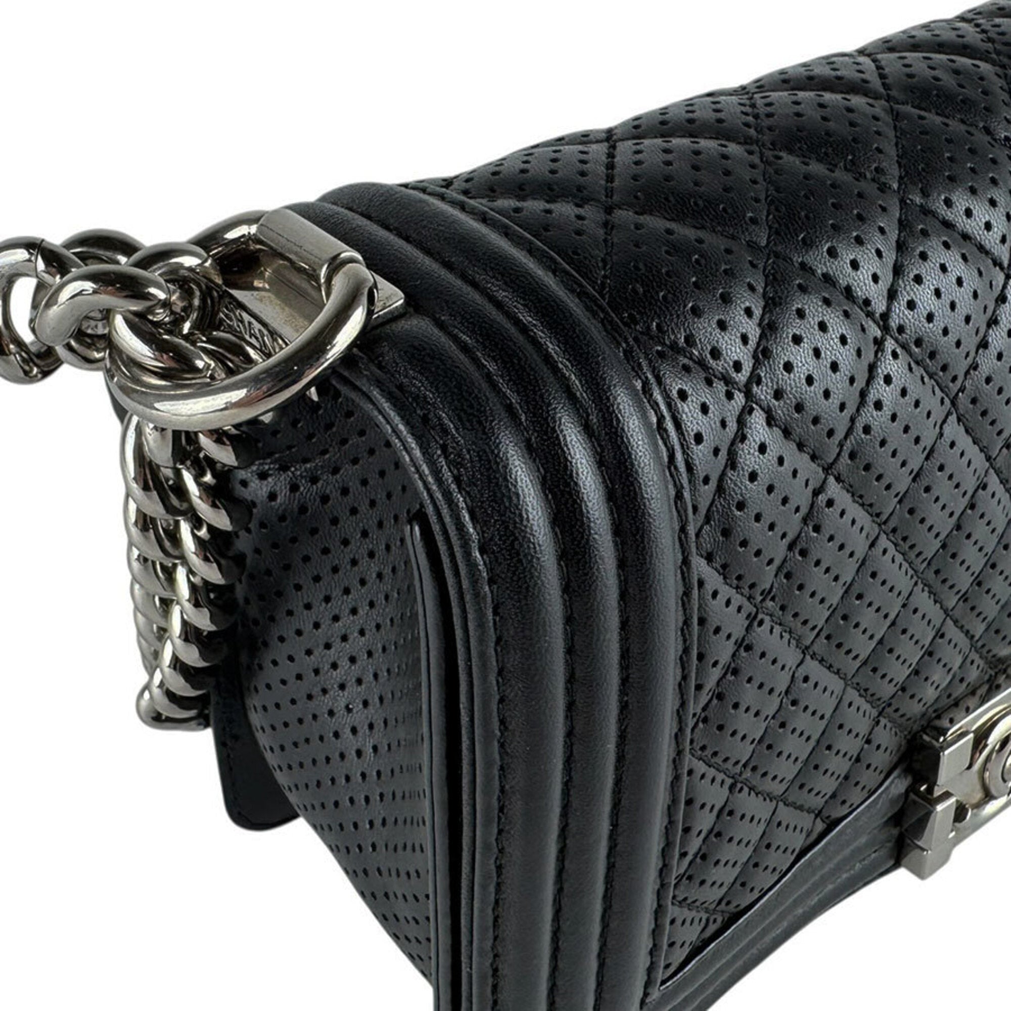 Chanel Black Leather Shoulder Bag (Pre-Owned)