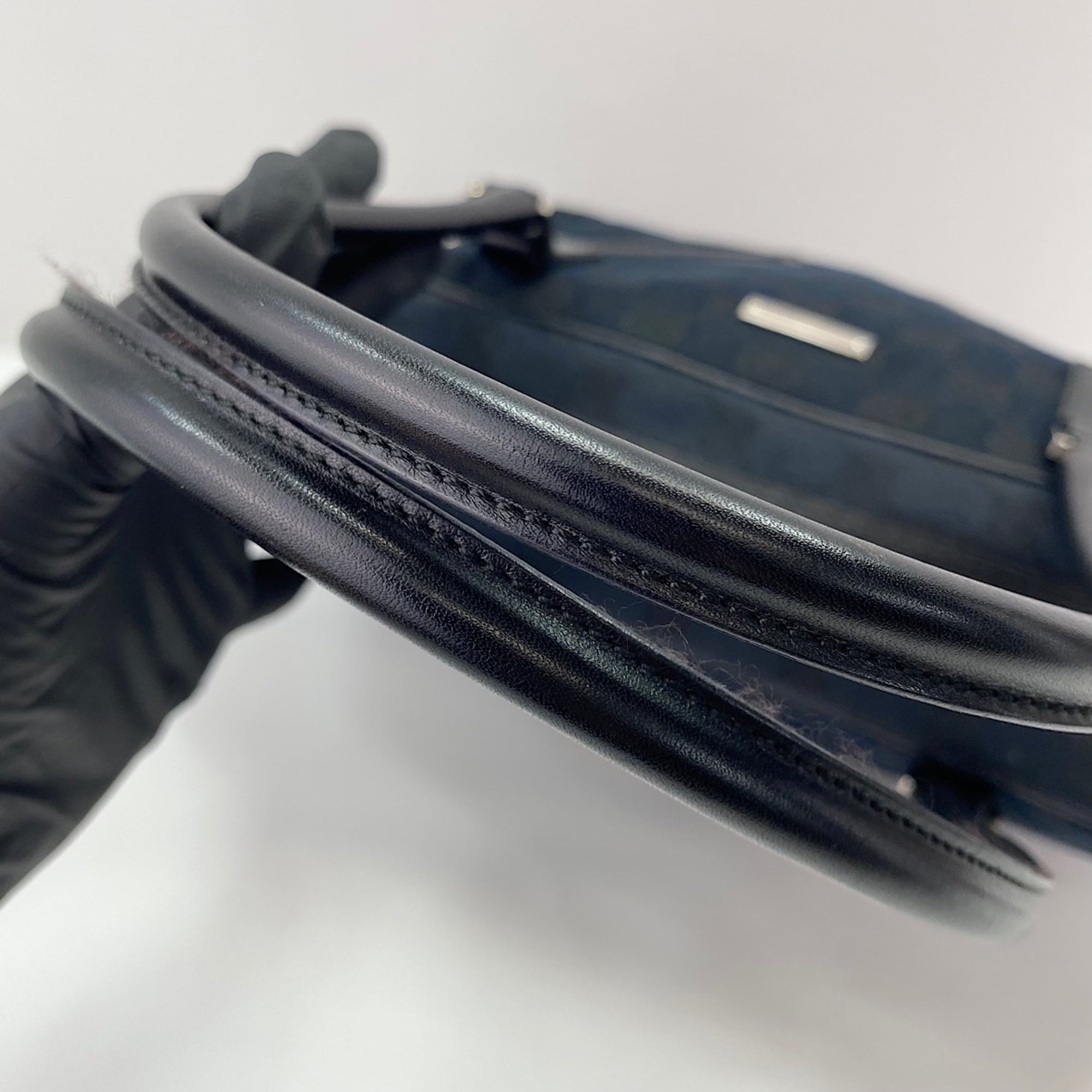 Gucci Navy Handbag (Pre-Owned)