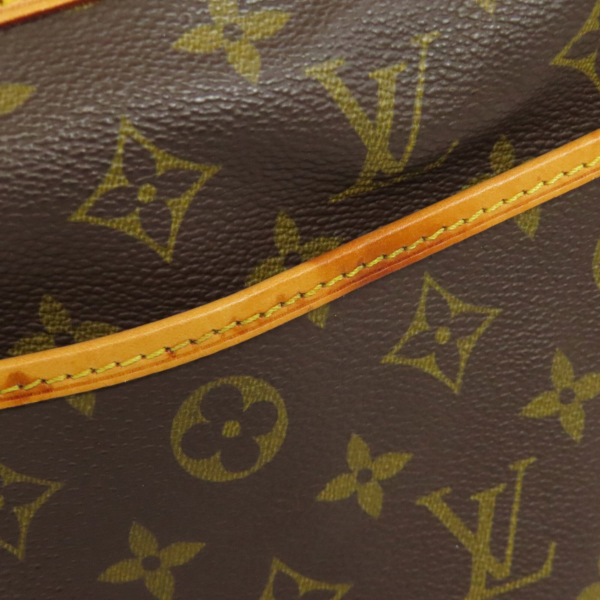 Louis Vuitton Brown Monogram Monogram Canvas Handbag (Pre-Owned)