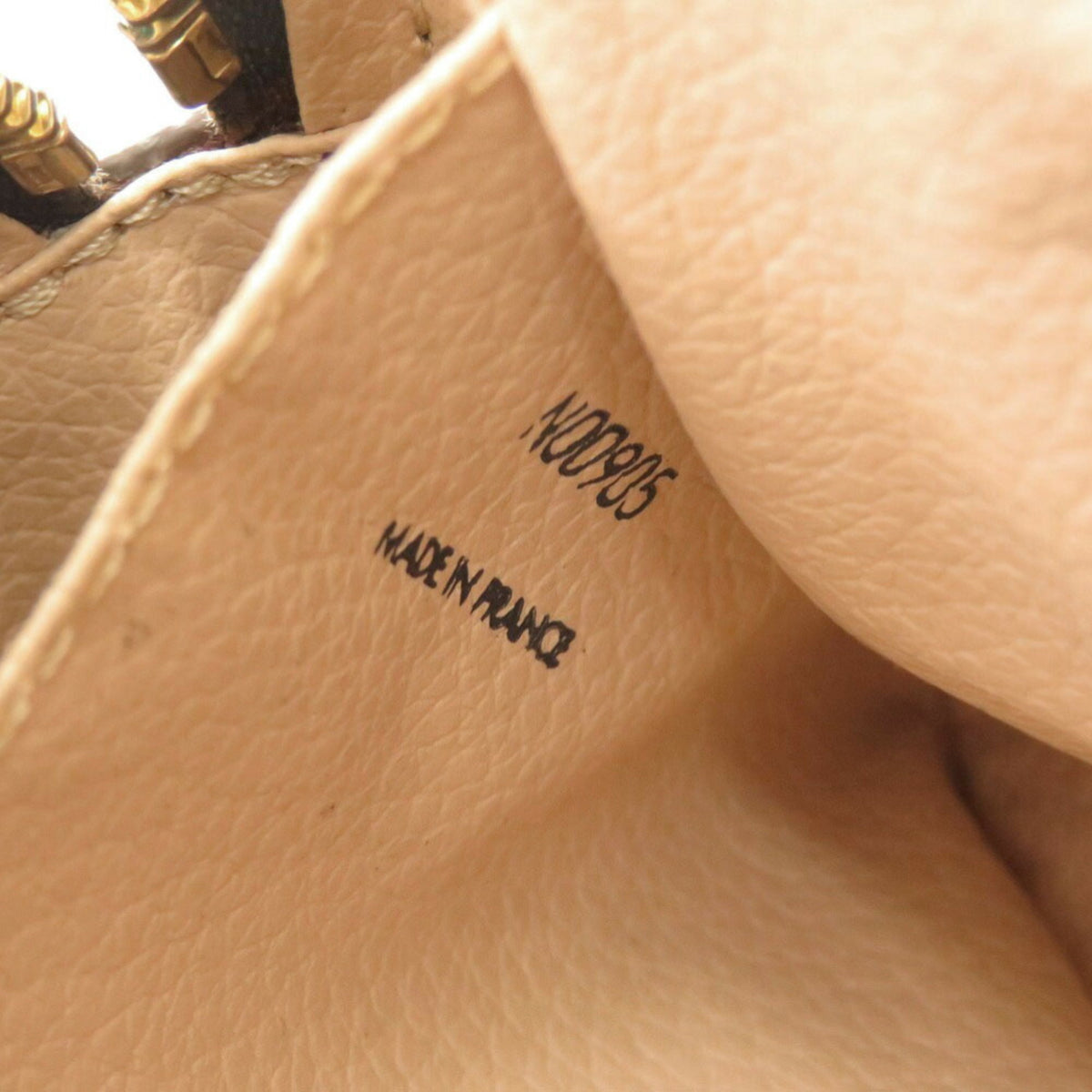 Louis Vuitton Brown Monogram Monogram Pouch (Pre-Owned)