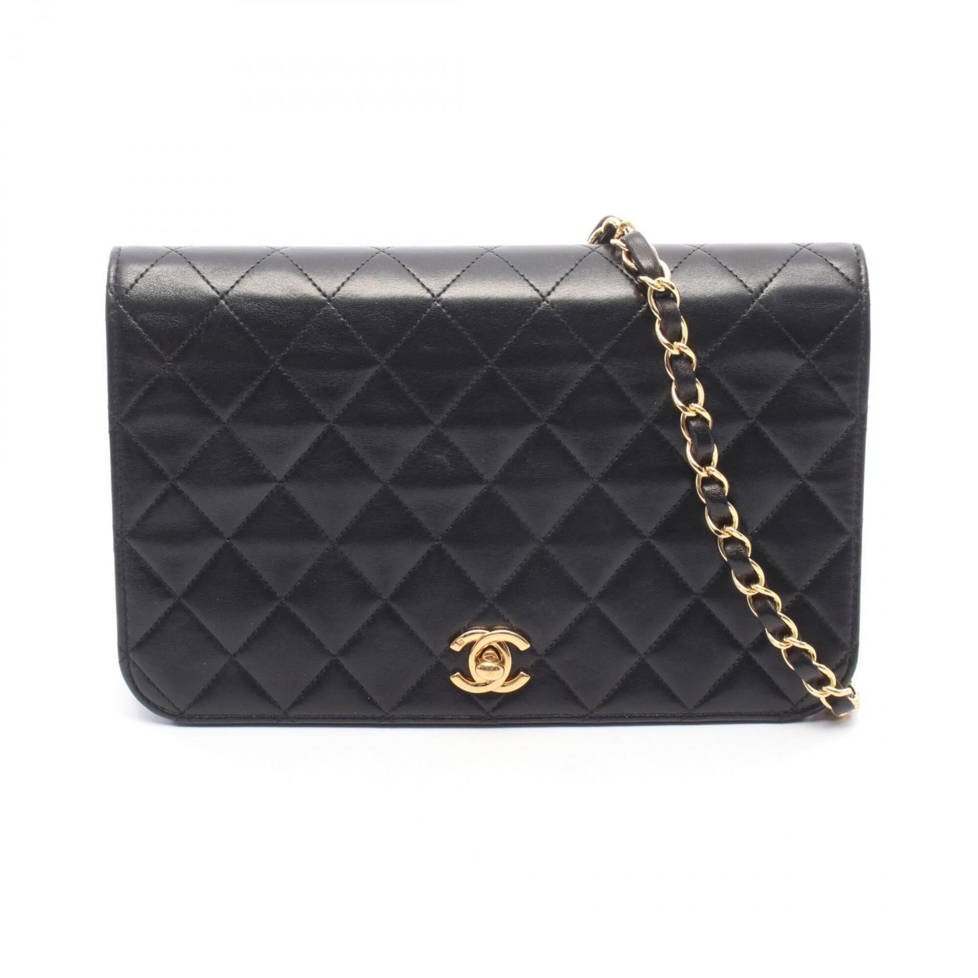 Chanel Black Leather Handbag Shoulder Bag (Pre-Owned)