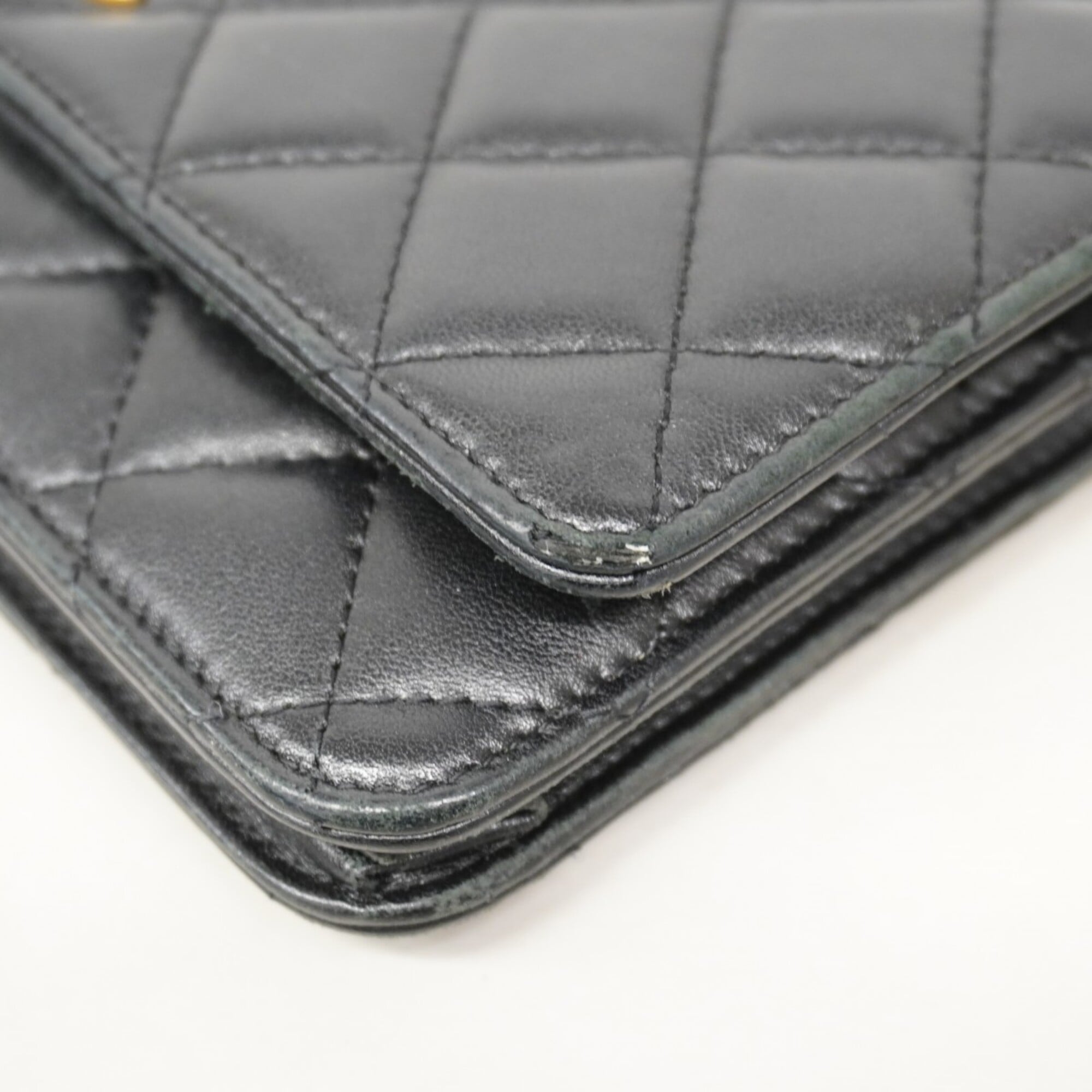 Chanel Black Leather Chain/Shoulder Wallet (Pre-Owned)