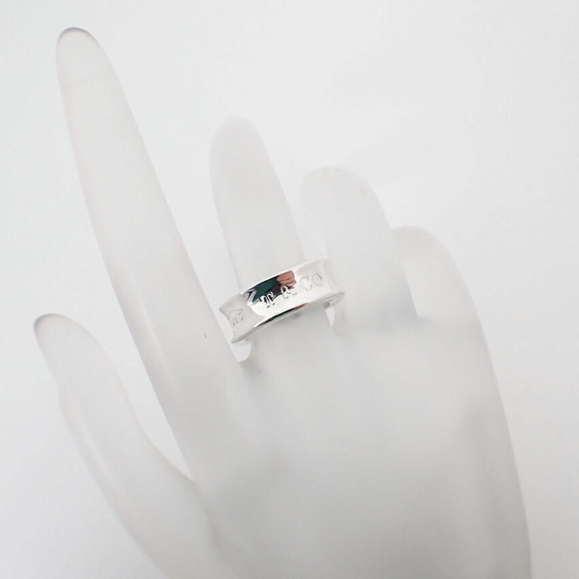 Tiffany Silver Sterling Silver 925 Band Ring (Pre-Owned)